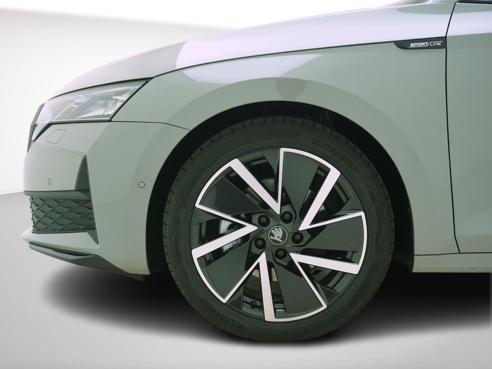 SKODA Octavia 2.0 TSI SportLine 4x4 DSG-image-9