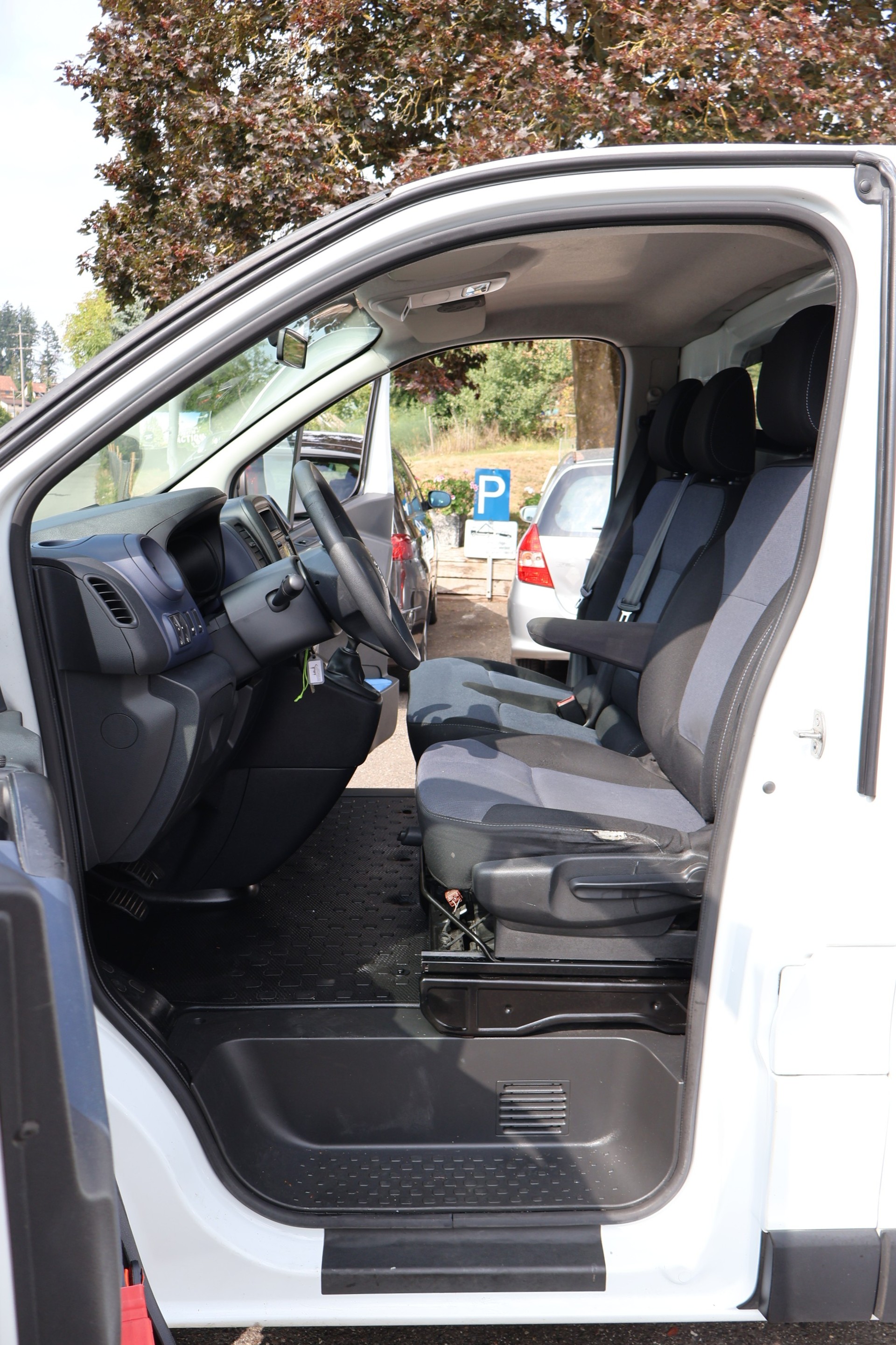 OPEL Vivaro 1.6 CDTI 2.7t L1H1-image-11
