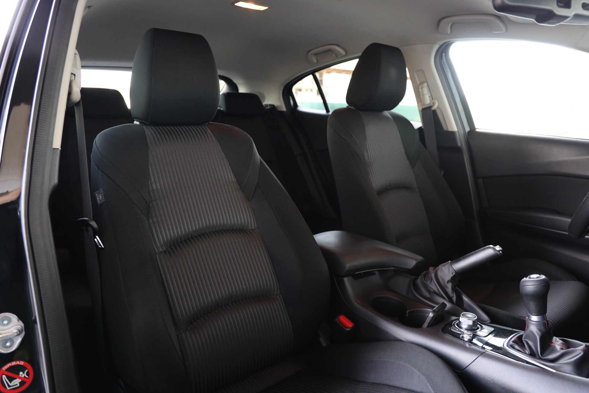 MAZDA 2.0 165 Revolution-image-9