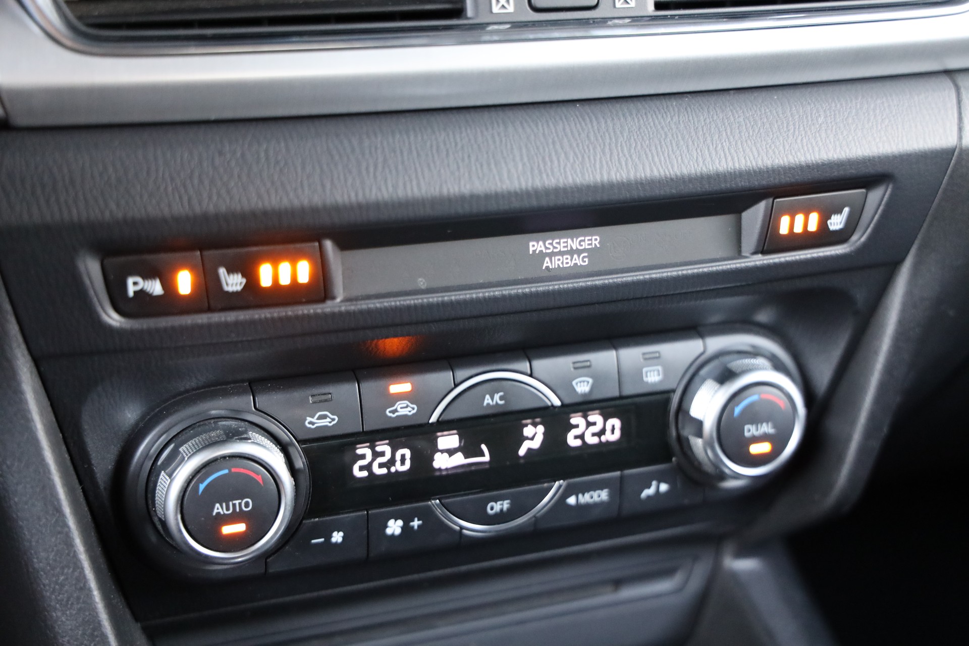 MAZDA 2.0 165 Revolution-image-8