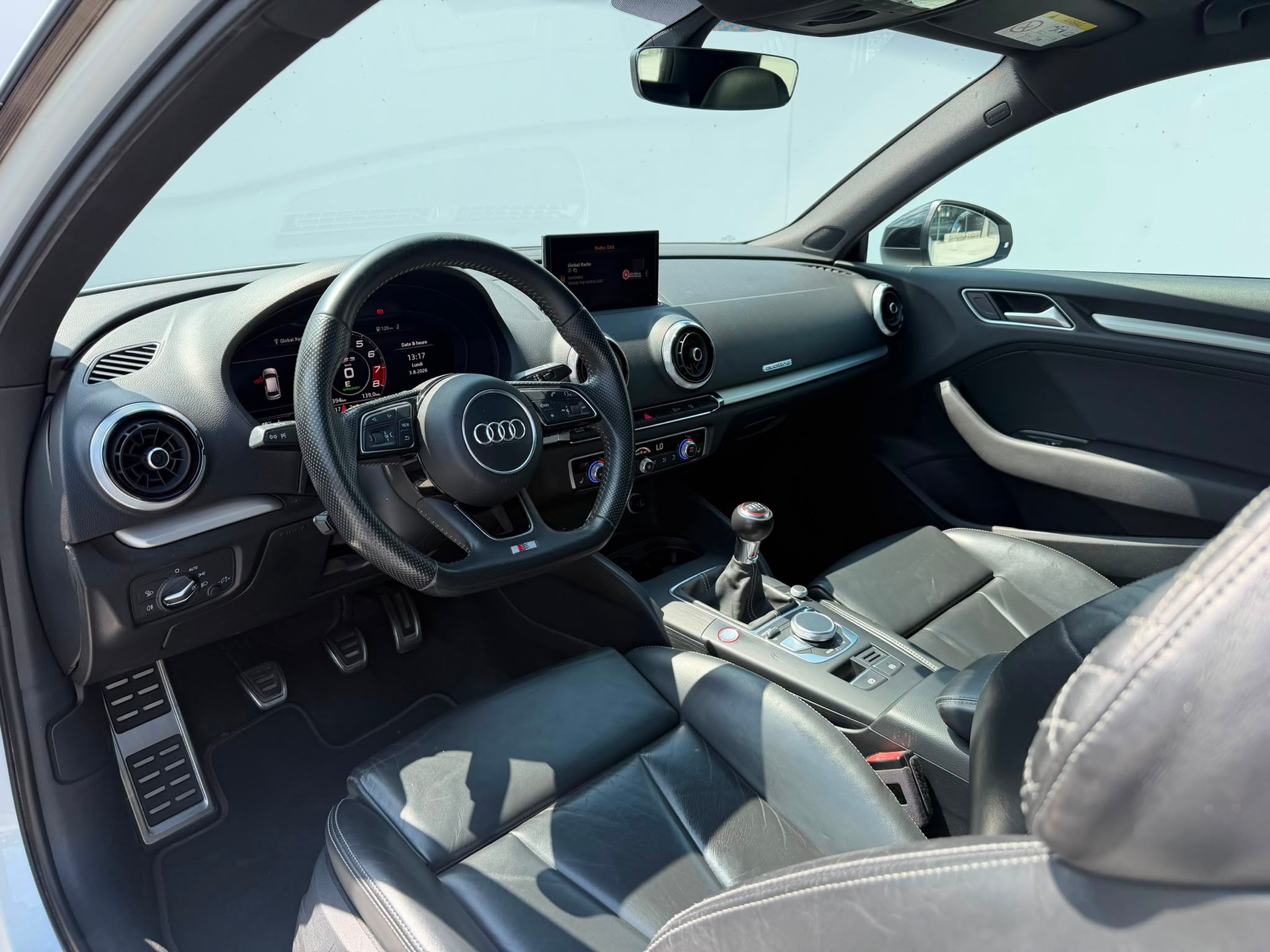 AUDI S3 2.0 TFSI quattro-image-7
