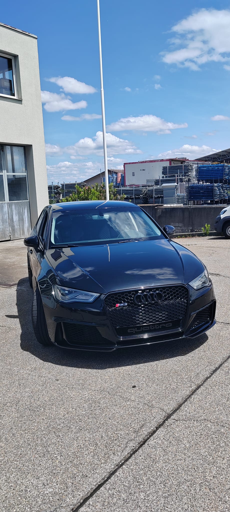 AUDI 2.5 T FSI quattro S-Tronic-image-2