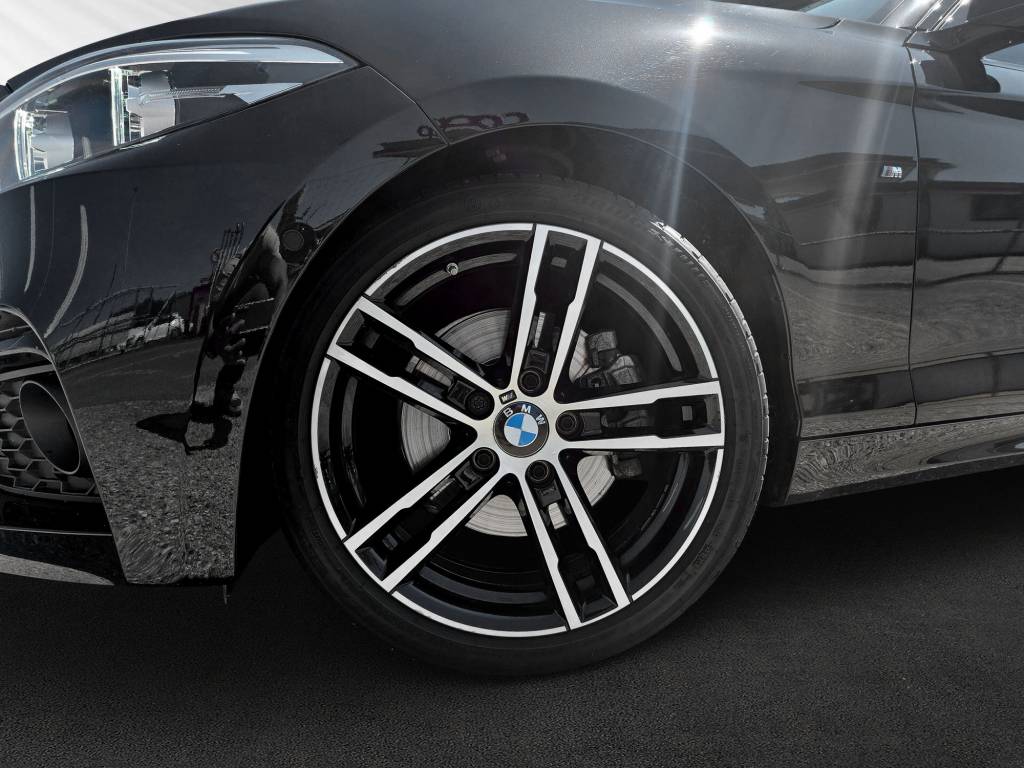 BMW 220i Steptronic M Sport-image-9