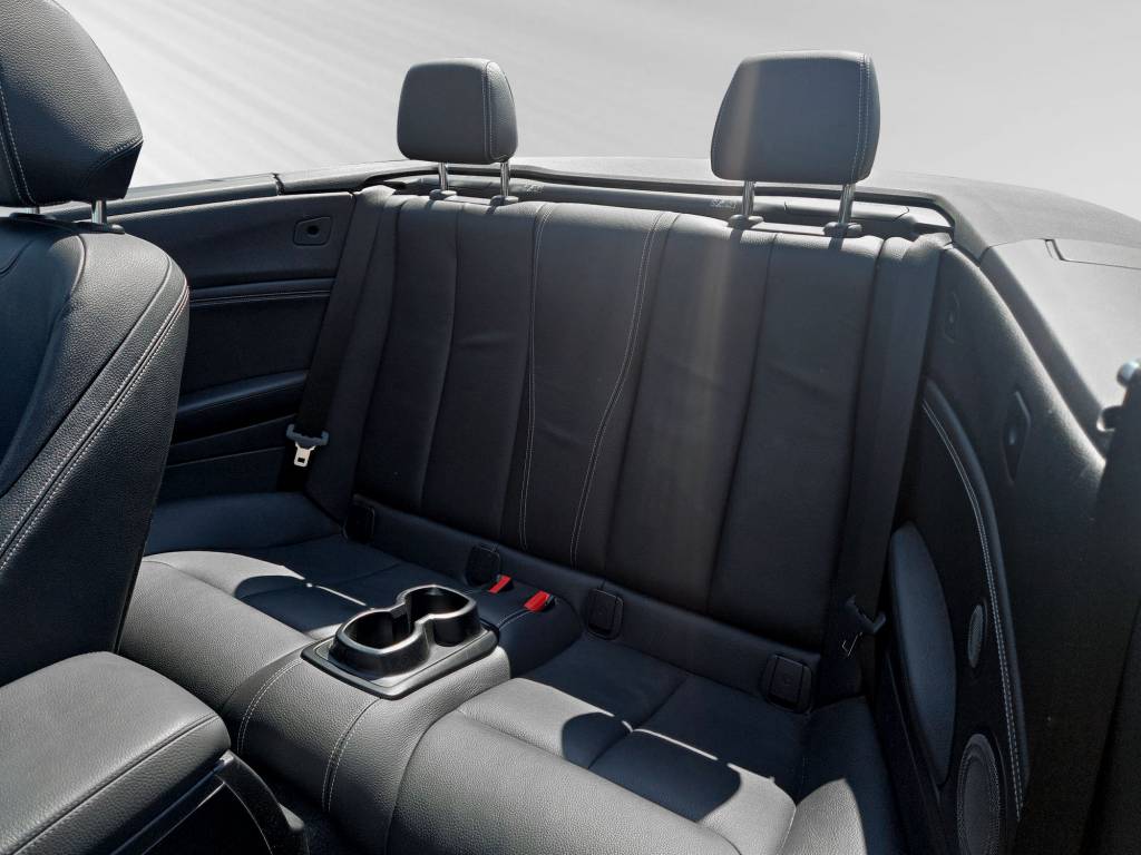 BMW 220i Steptronic M Sport-image-7