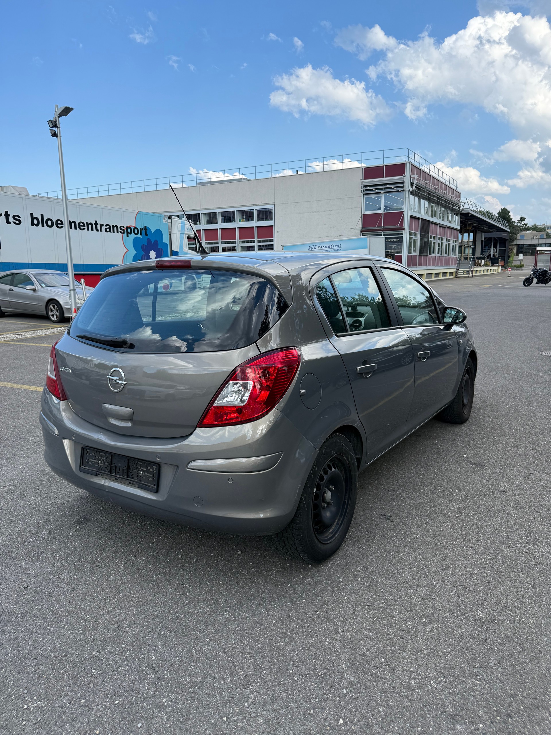 OPEL Corsa 1.4 TP Enjoy-image-3