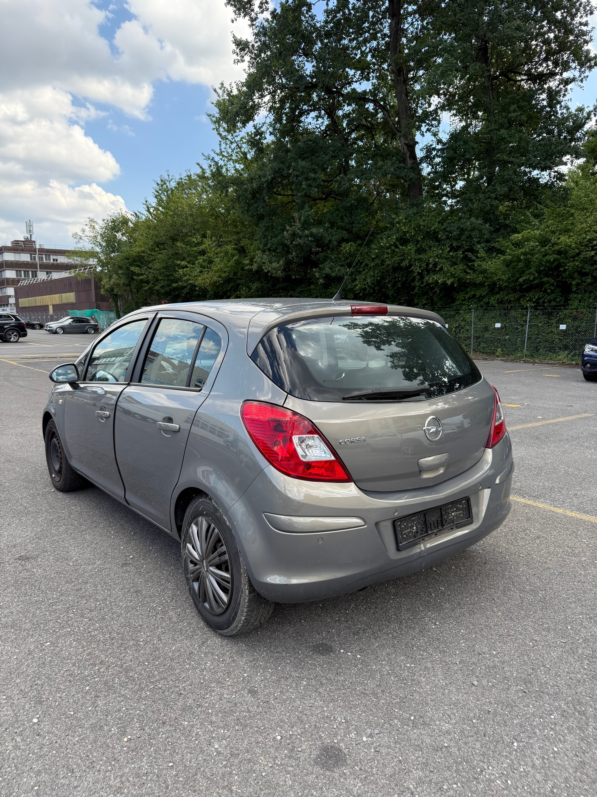 OPEL Corsa 1.4 TP Enjoy-image-2