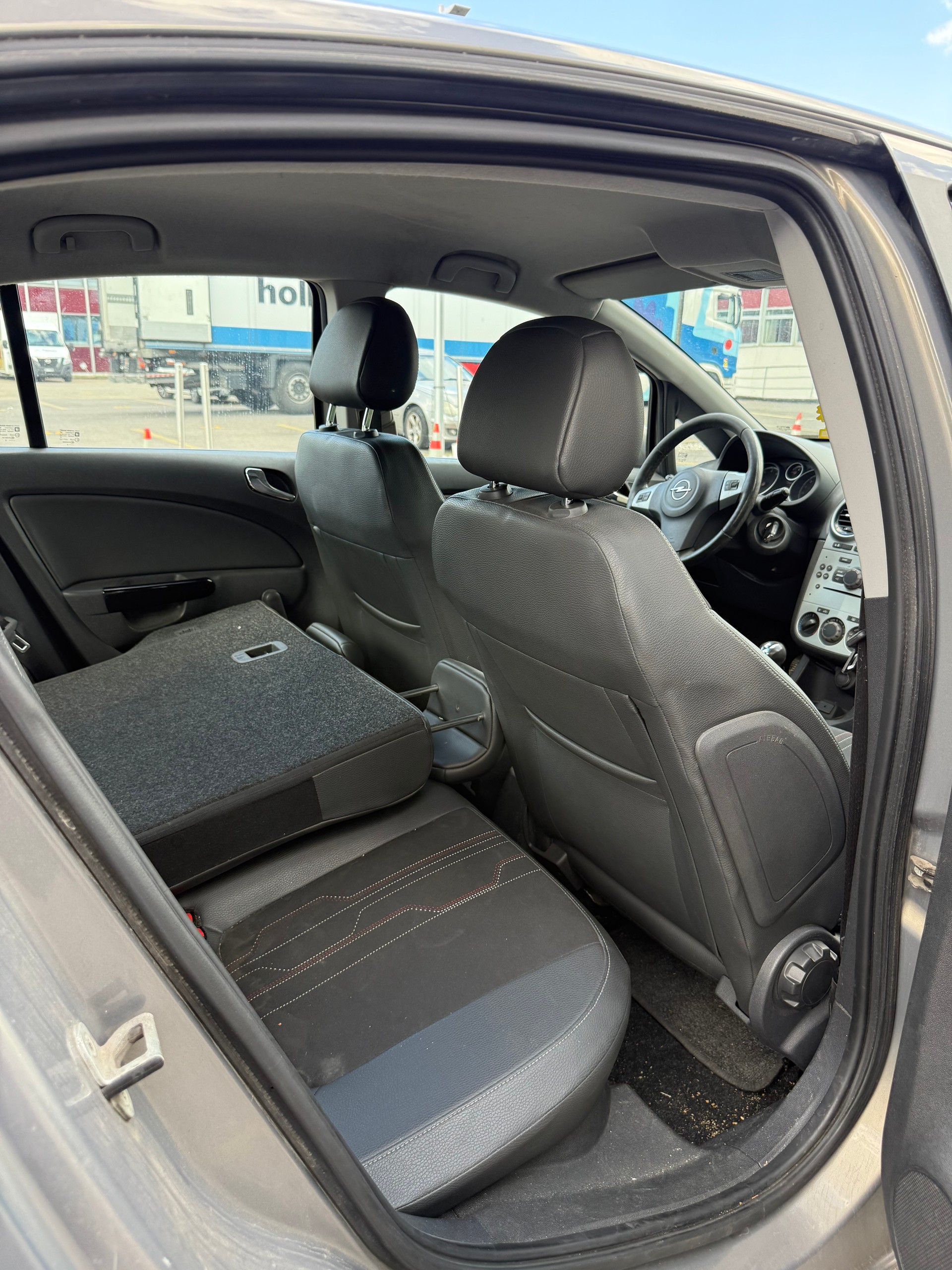 OPEL Corsa 1.4 TP Enjoy-image-6