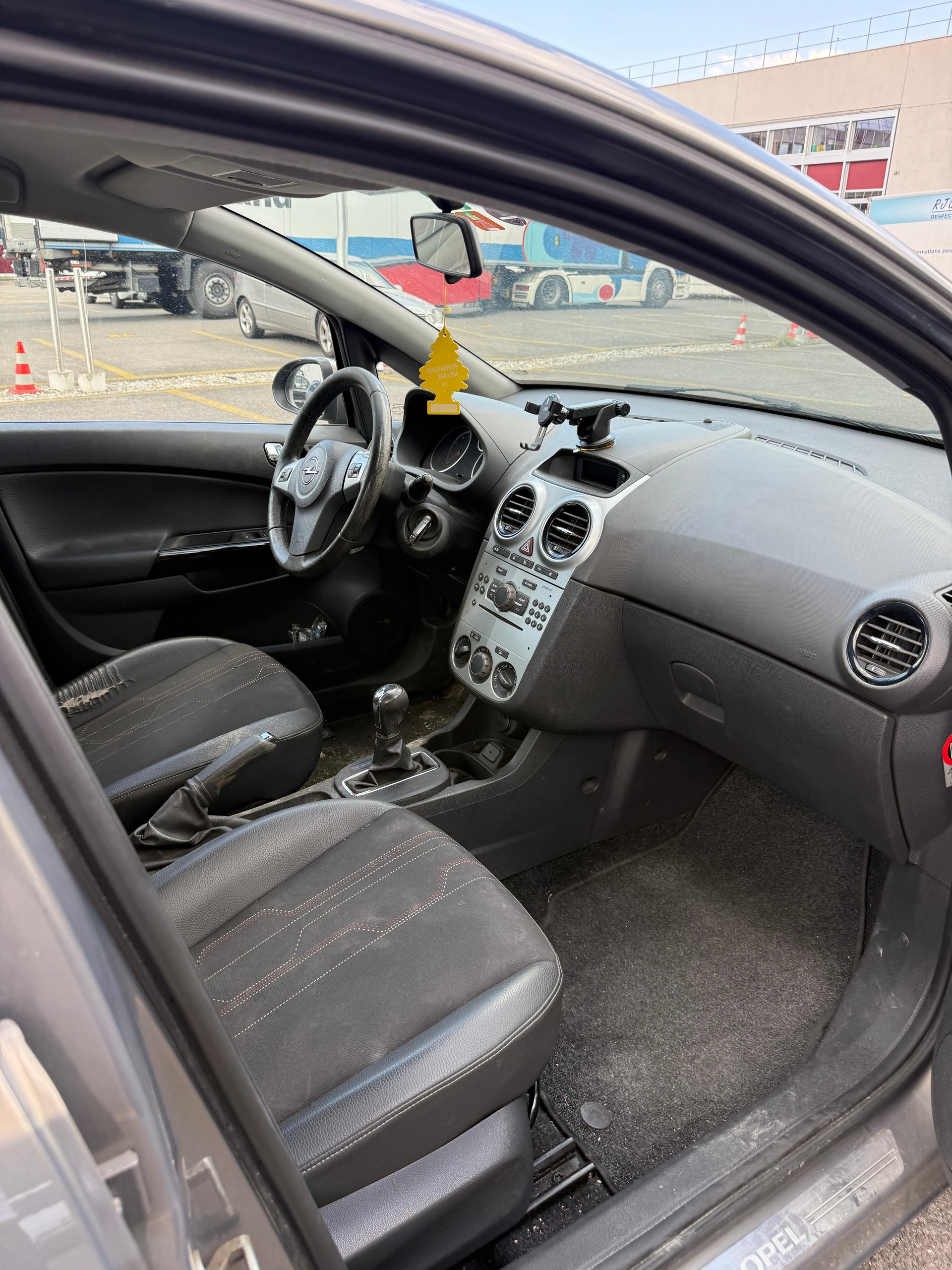 OPEL Corsa 1.4 TP Enjoy-image-8