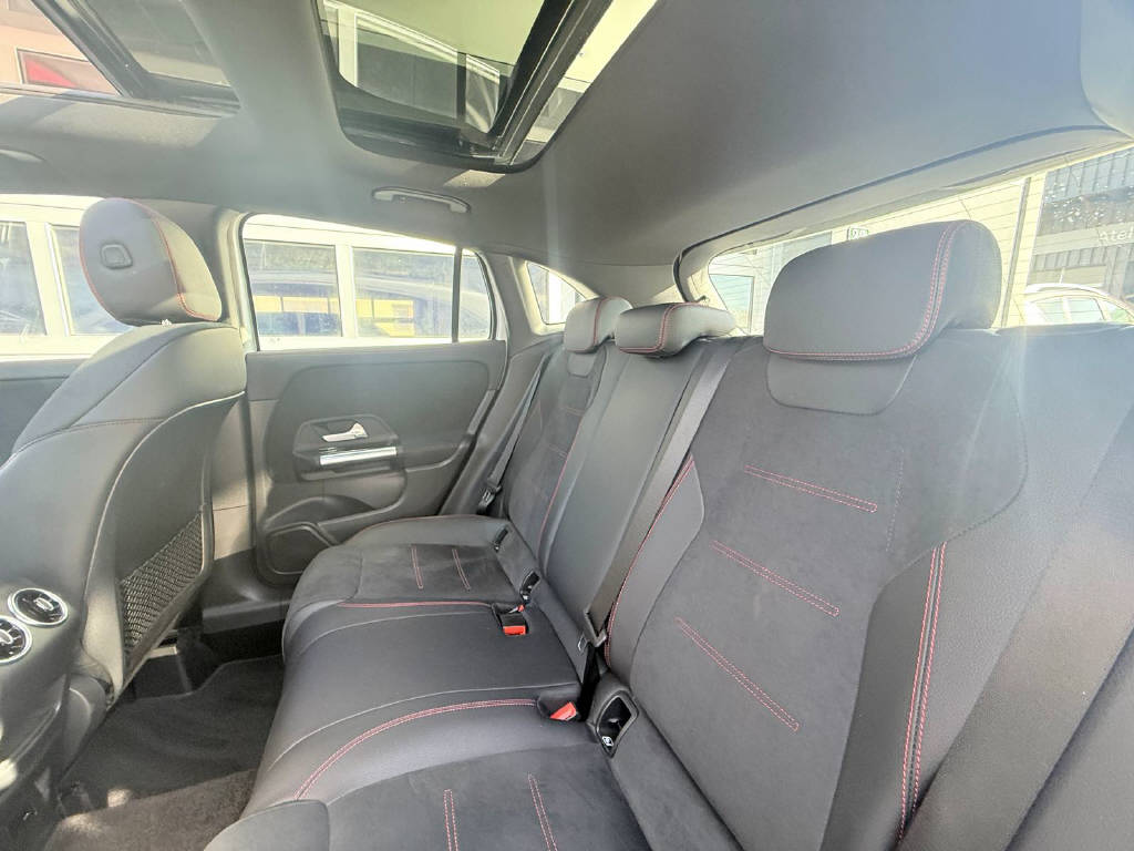 MERCEDES-BENZ GLA 250 - CH-image-8