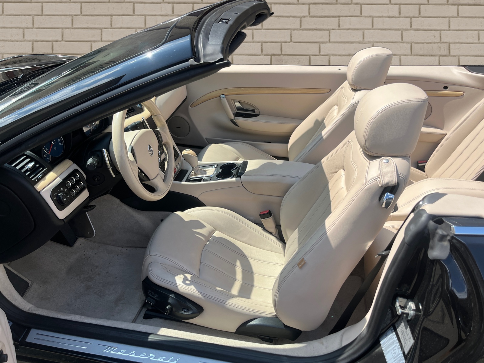 MASERATI GranCabrio Automatica-image-6