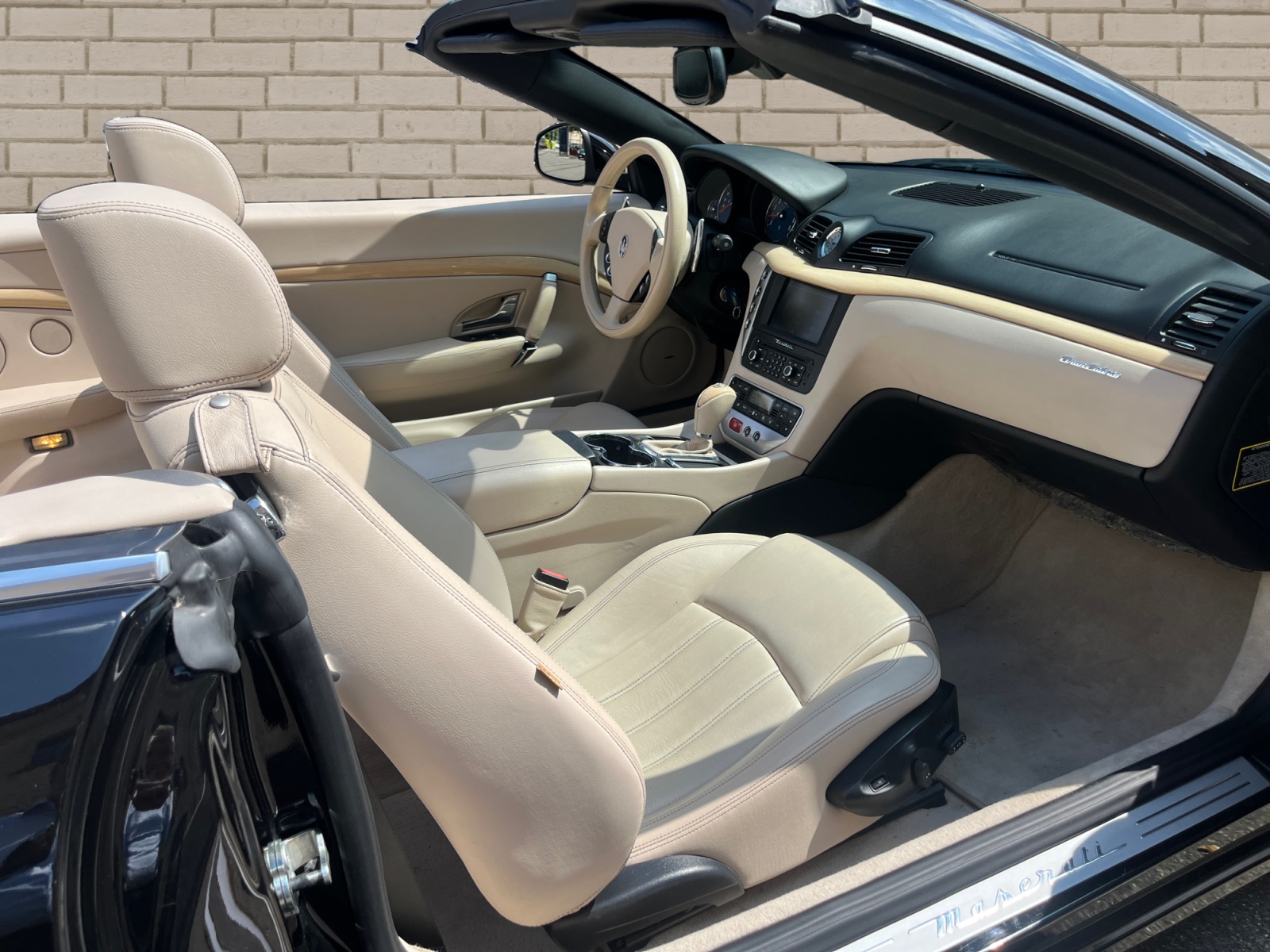 MASERATI GranCabrio Automatica-image-12
