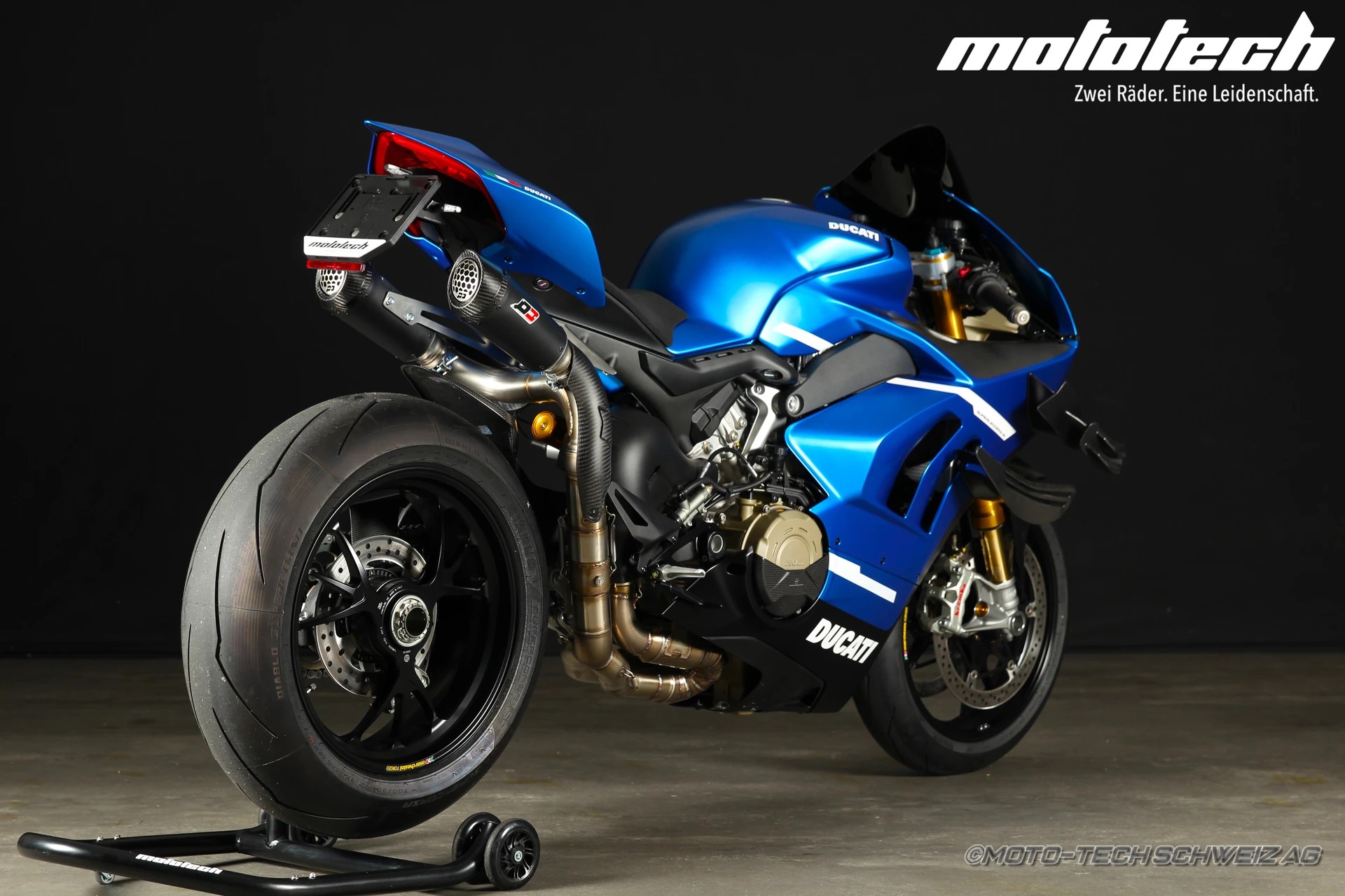 DUCATI Panigale V4 S SUPERLEGGERA REPLICA *-showroom-element-2