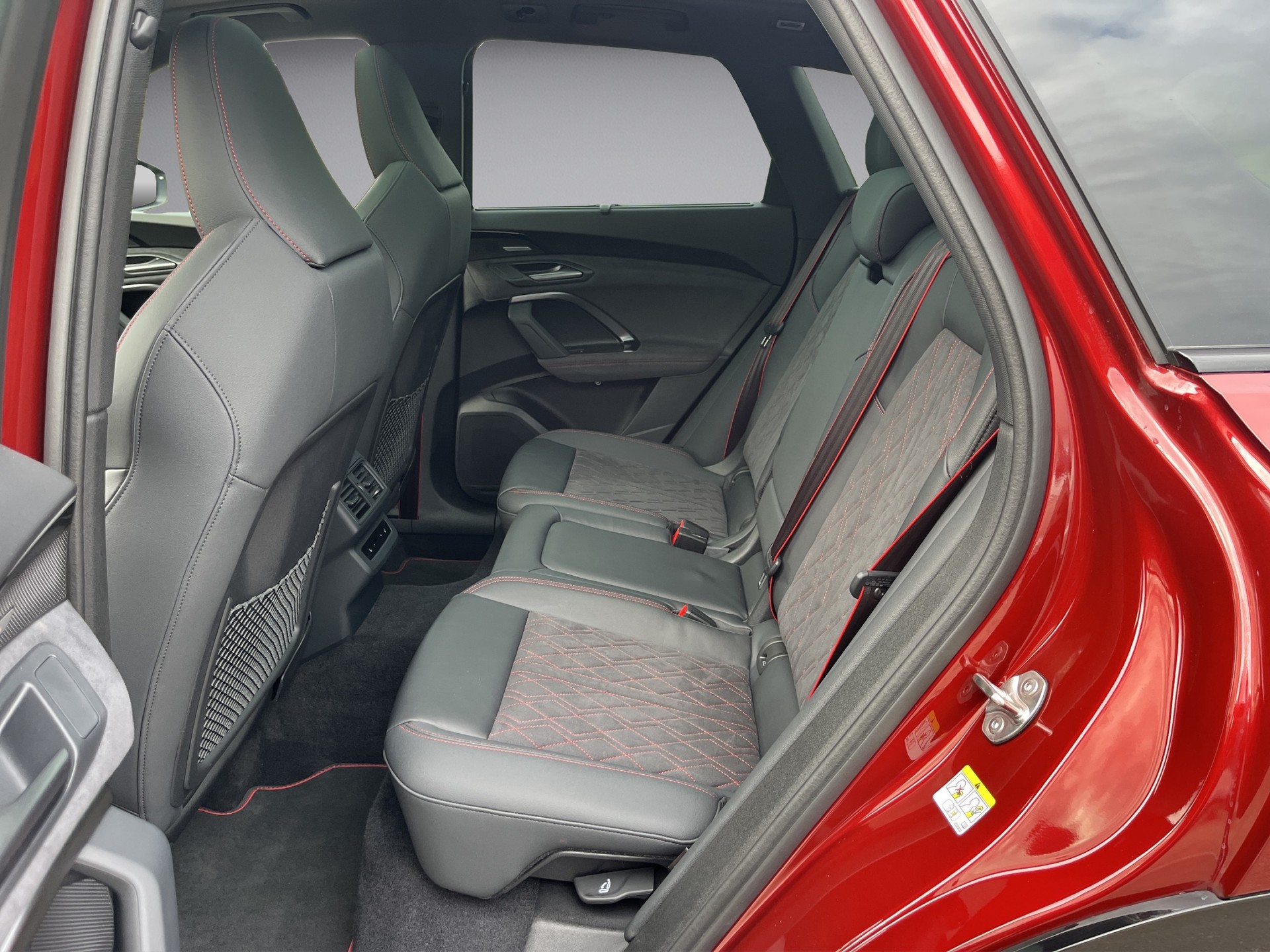 AUDI Q5 e-hybrid quattro 270 kW S-tronic*Edition, Luftfederung, B&O Sound, Standklima/Heizung, AHK, (5-Jahre Garantie)-image-11