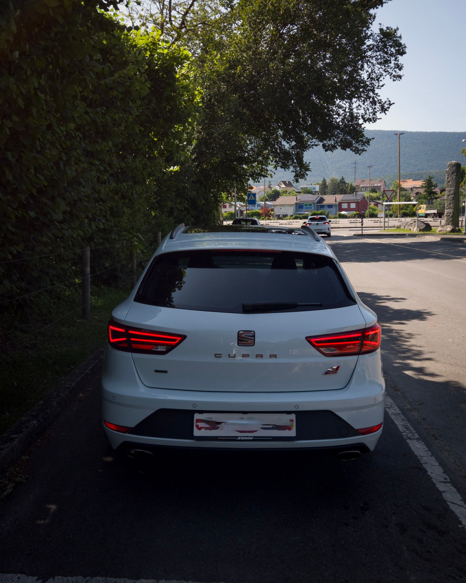 SEAT 2.0 TSI 300 Cupra 4Drive DSG-image-3
