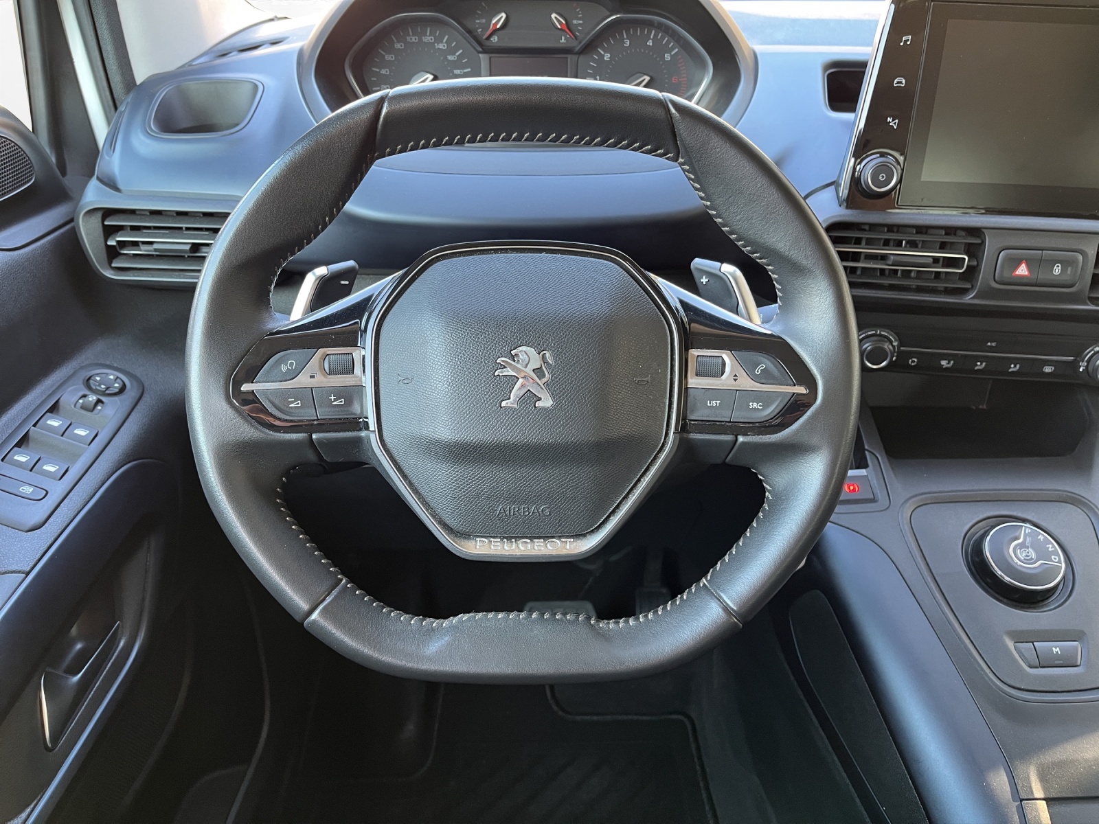 PEUGEOT Rifter Long 1.5 BlueHDi Allure Pack EAT8-image-9