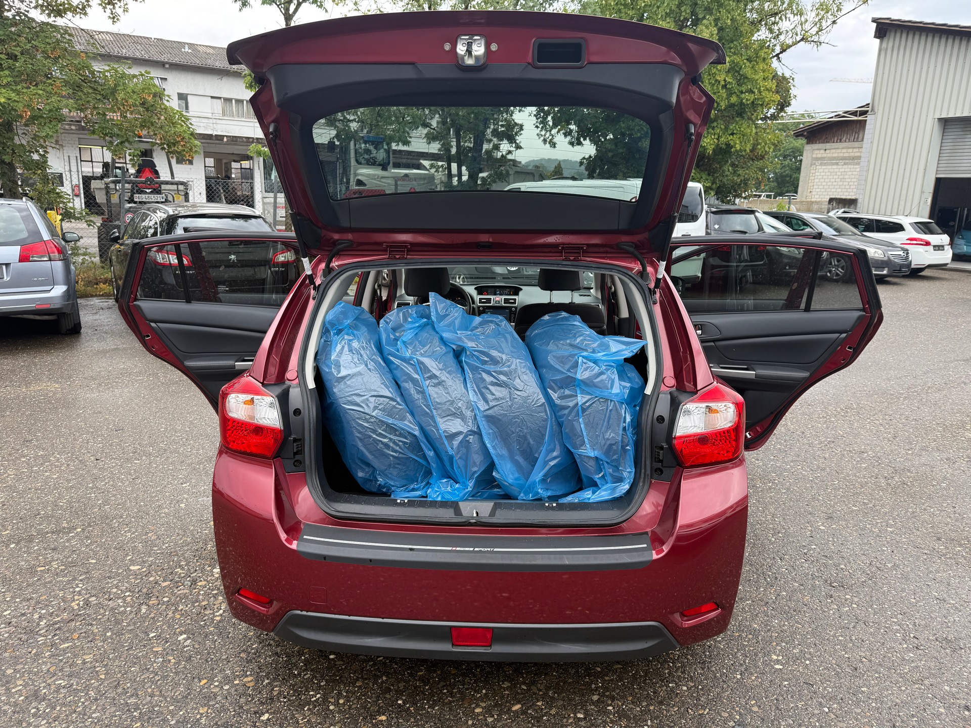 SUBARU Impreza 2.0 Swiss Sport Lineartronic-image-10