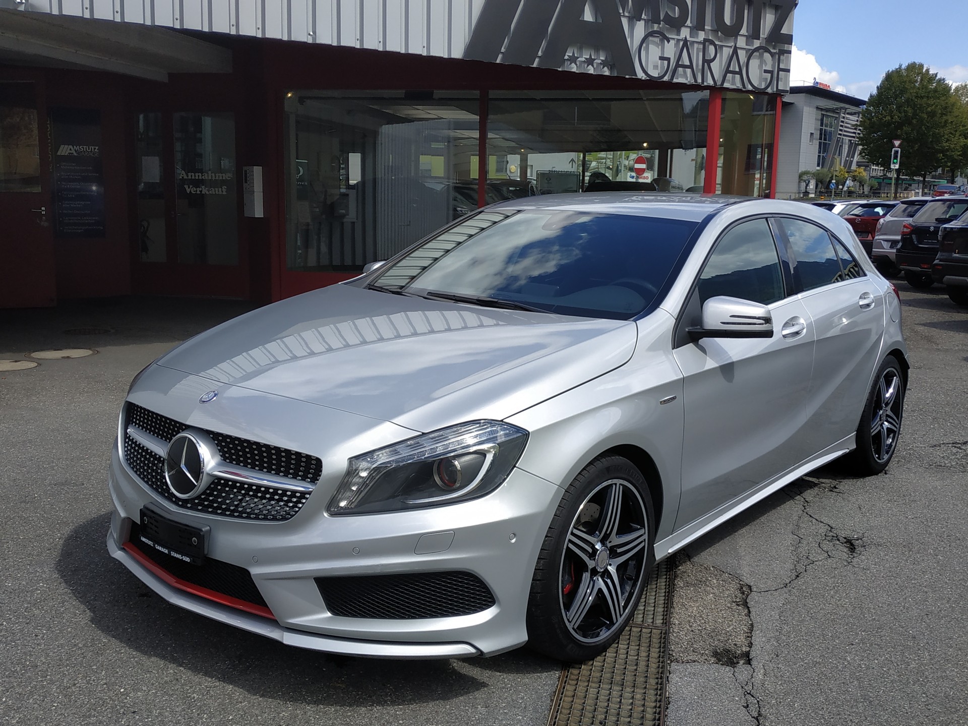 MERCEDES-BENZ A 250 Sport 7G-DCT AMG Line-image-0