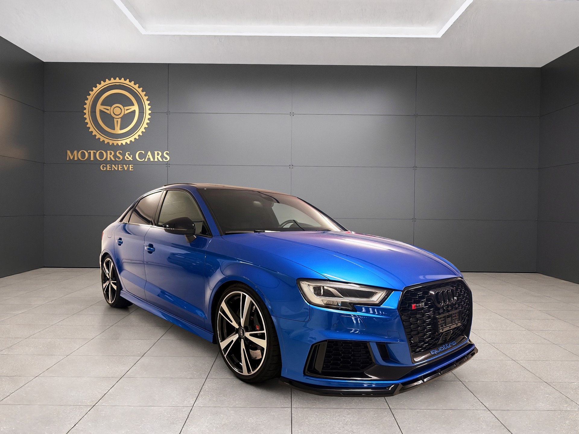 AUDI RS3 Limousine 2.5 TSI quattro S-tronic-image-1