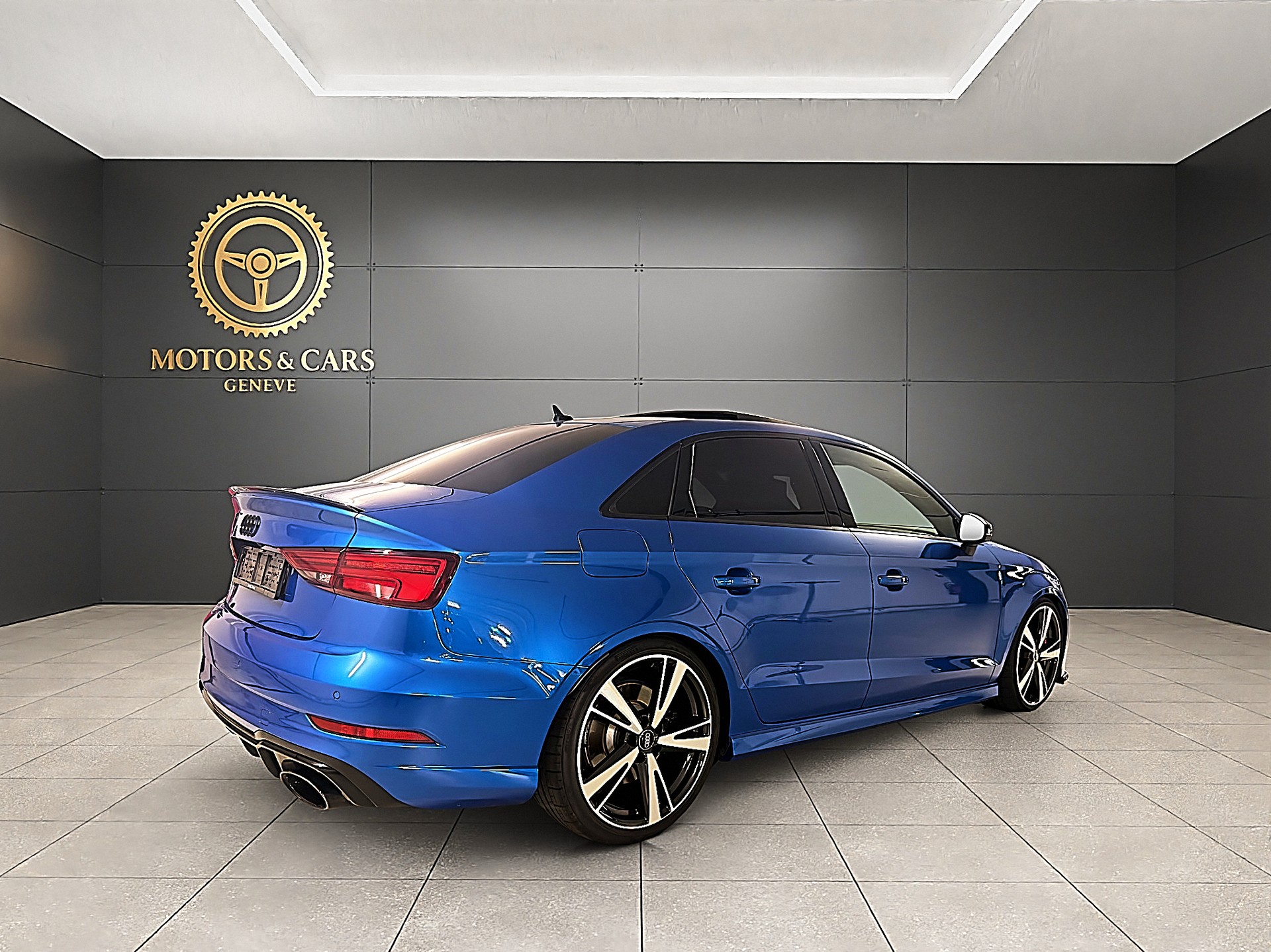 AUDI RS3 Limousine 2.5 TSI quattro S-tronic-image-5