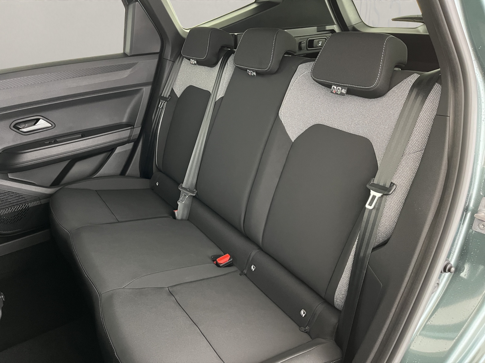 DACIA Bigster 1.2 Hybrid Journey 4WD-image-16