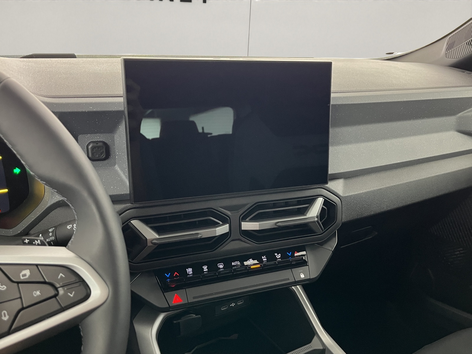 DACIA Bigster 1.2 Hybrid Journey 4WD-image-11