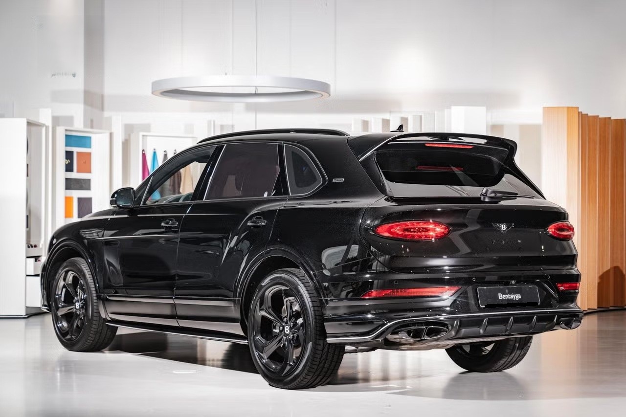 BENTLEY Bentayga S Black Edition V8-image-5