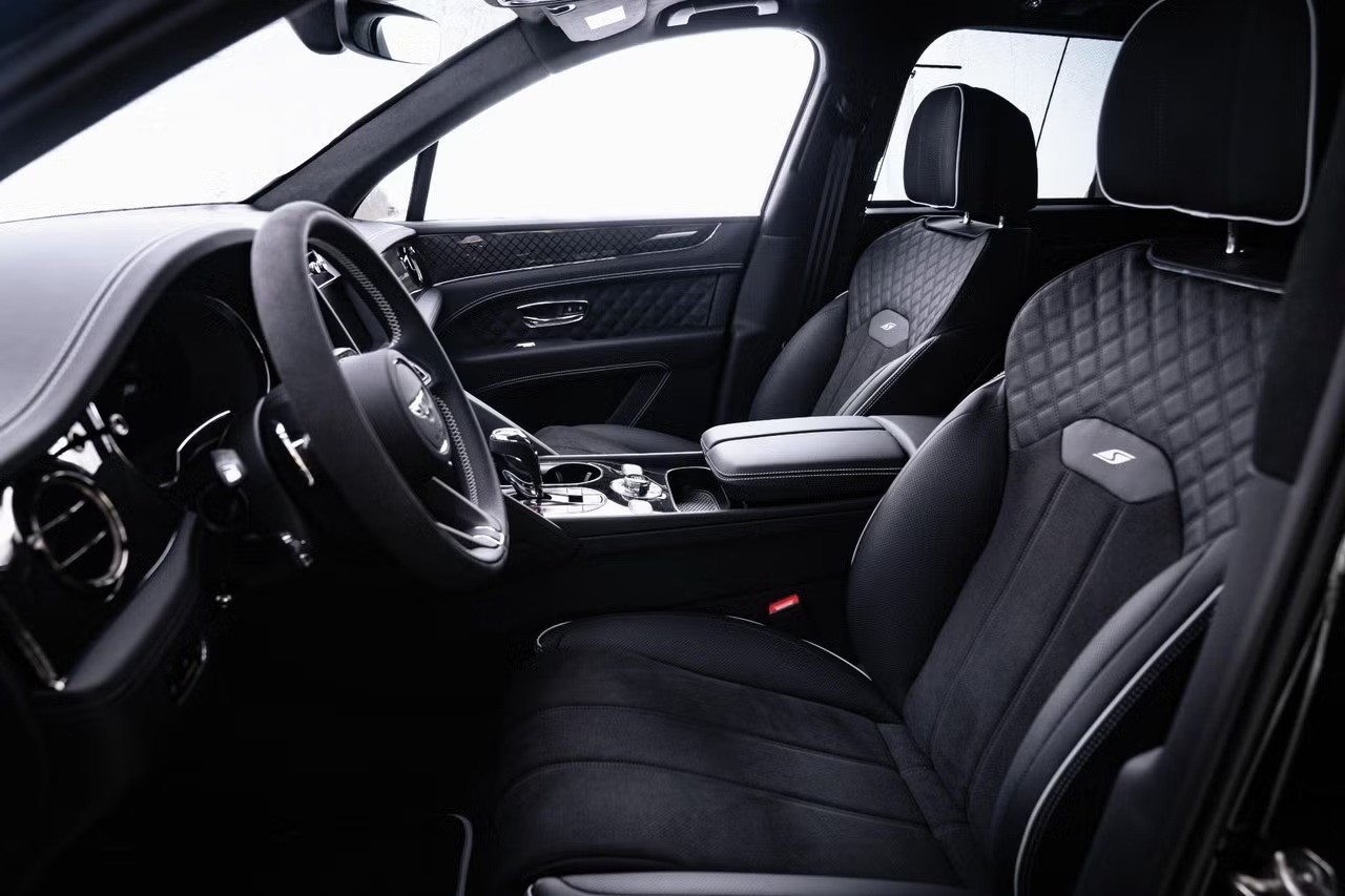 BENTLEY Bentayga S Black Edition V8-image-10