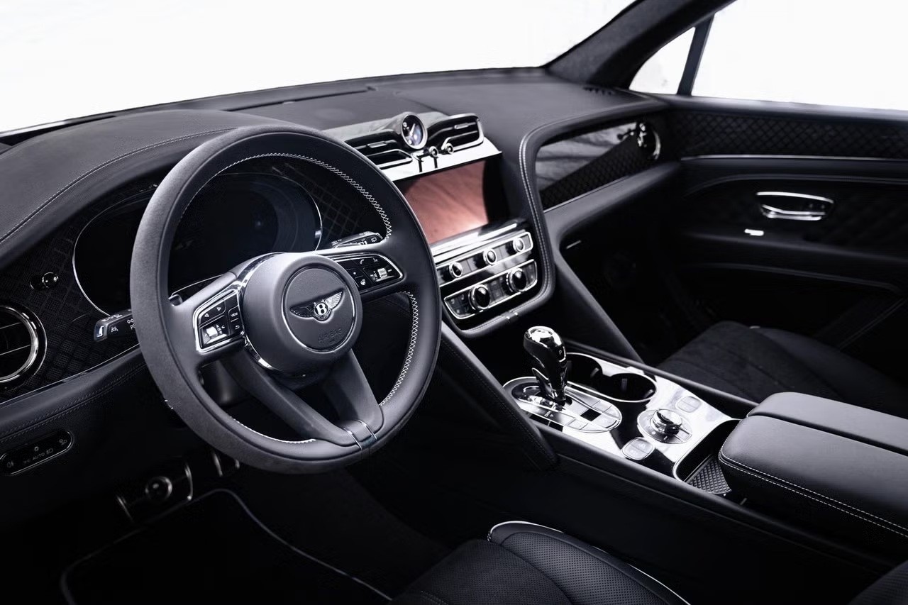 BENTLEY Bentayga S Black Edition V8-image-12
