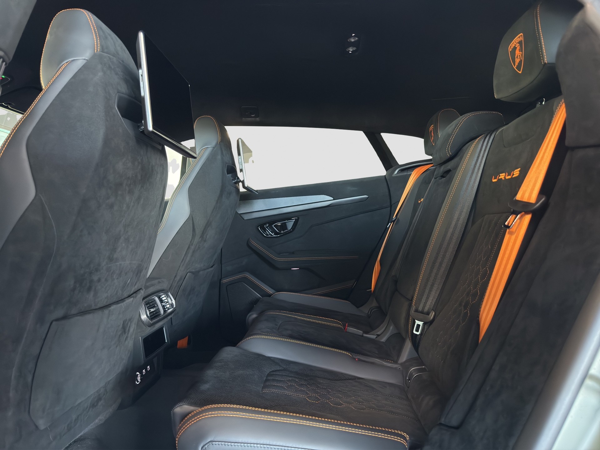 LAMBORGHINI Urus Performante E-Gear-image-7