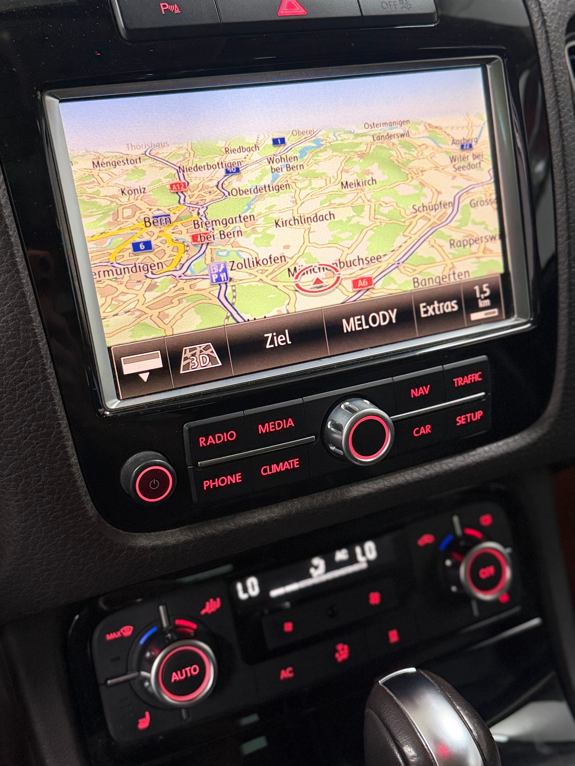 VW Touareg 3.0 TDI BlueMotion Technology Tiptronic-image-15