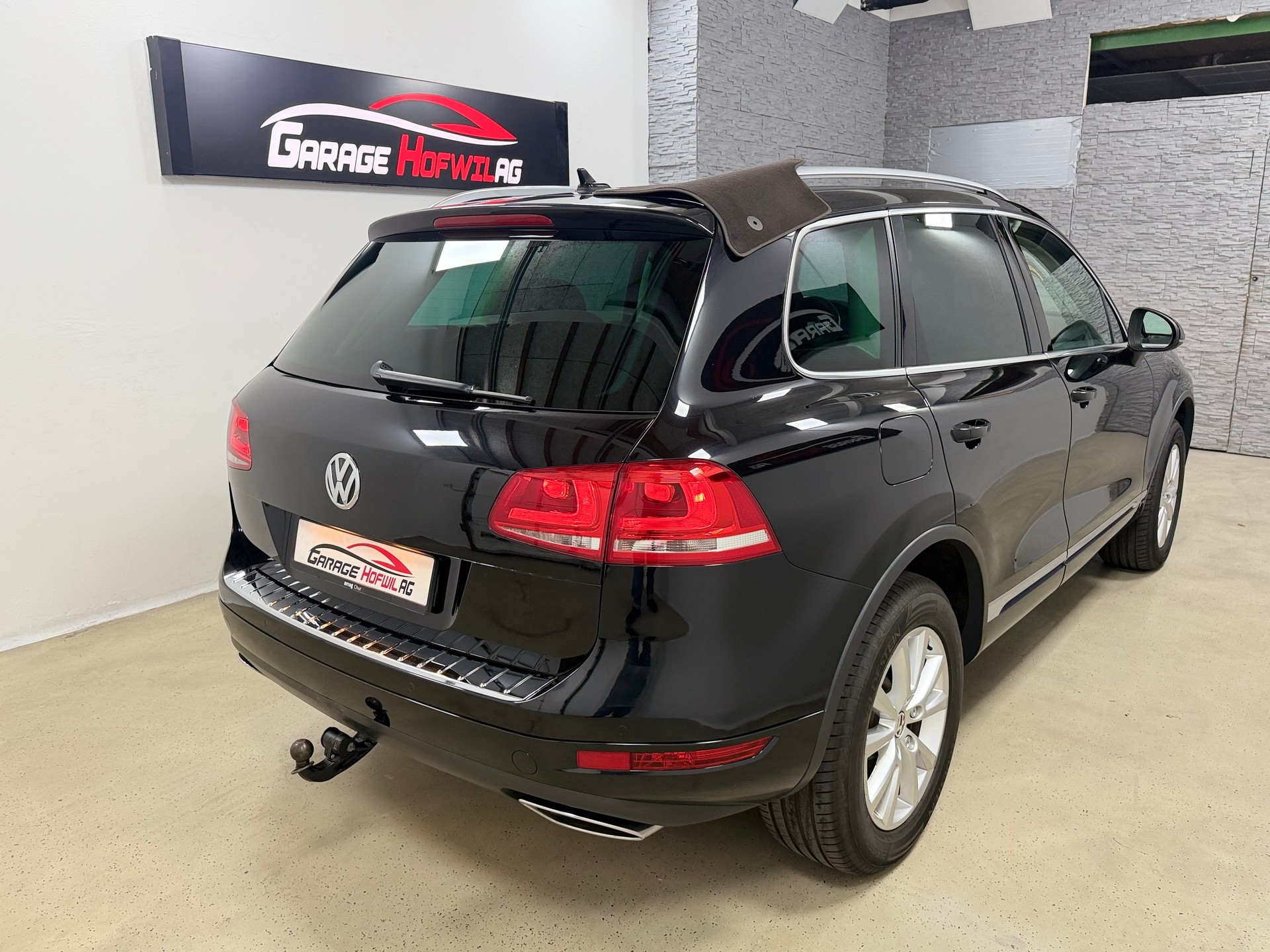 VW Touareg 3.0 TDI BlueMotion Technology Tiptronic-image-4