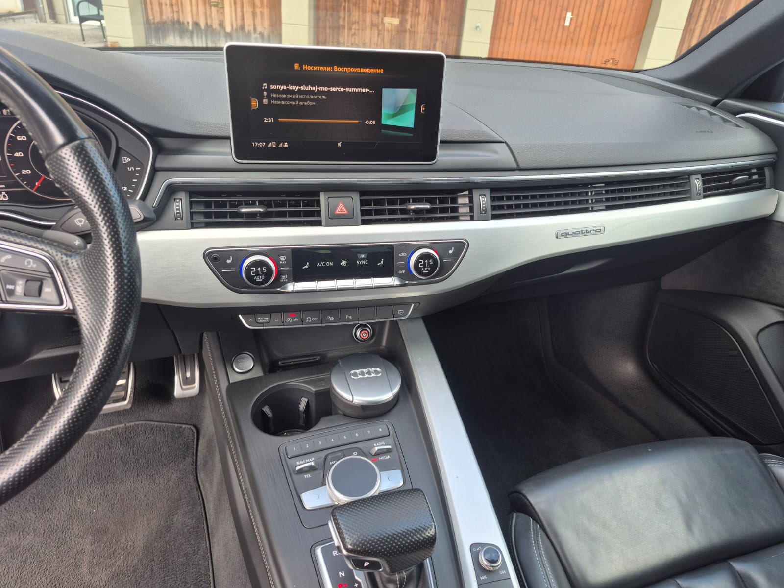AUDI A4 Limousine 3.0 TDI Sport quattro S-tronic-image-8