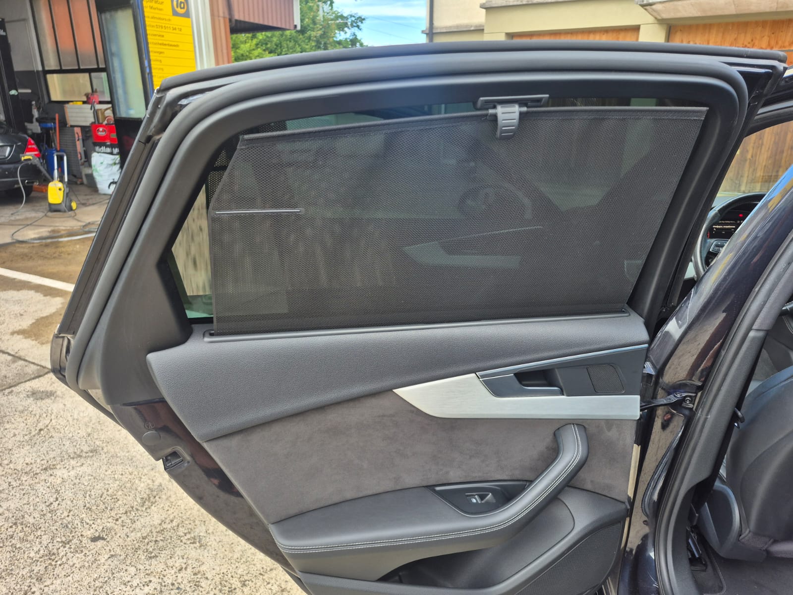 AUDI A4 Limousine 3.0 TDI Sport quattro S-tronic-image-13