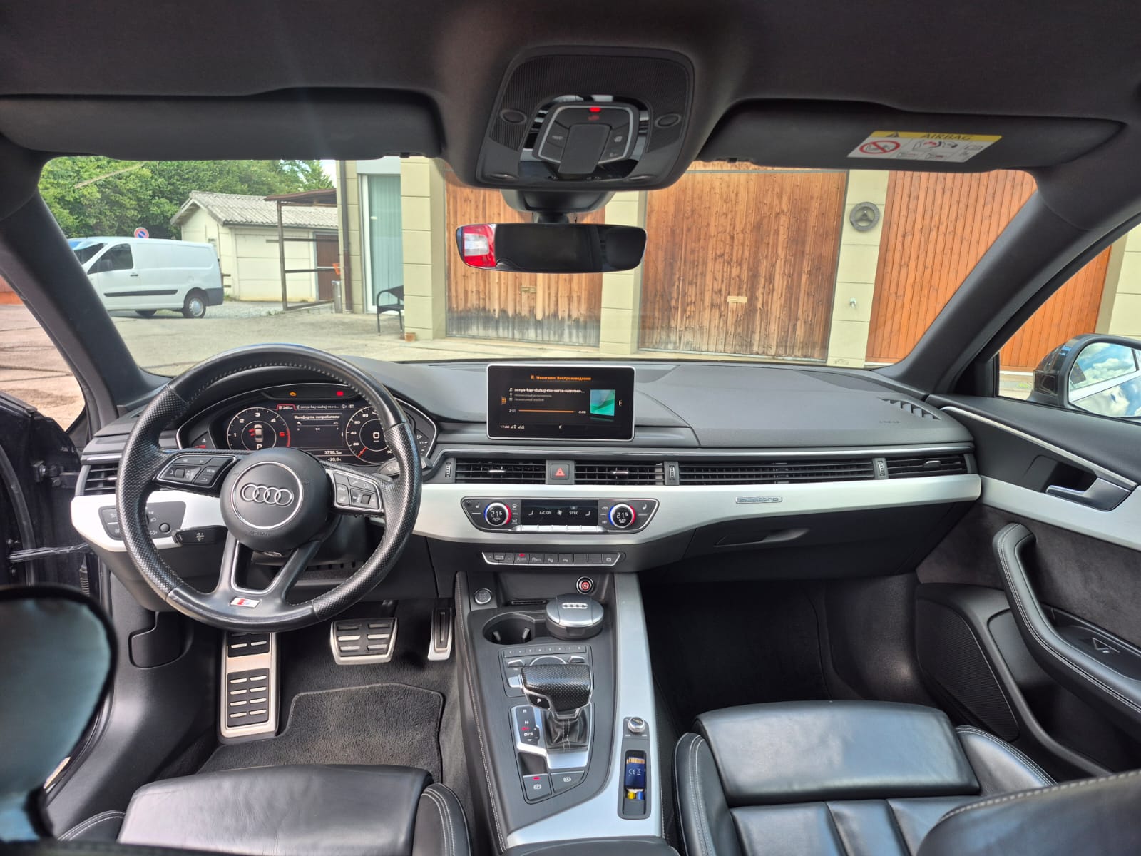 AUDI A4 Limousine 3.0 TDI Sport quattro S-tronic-image-9