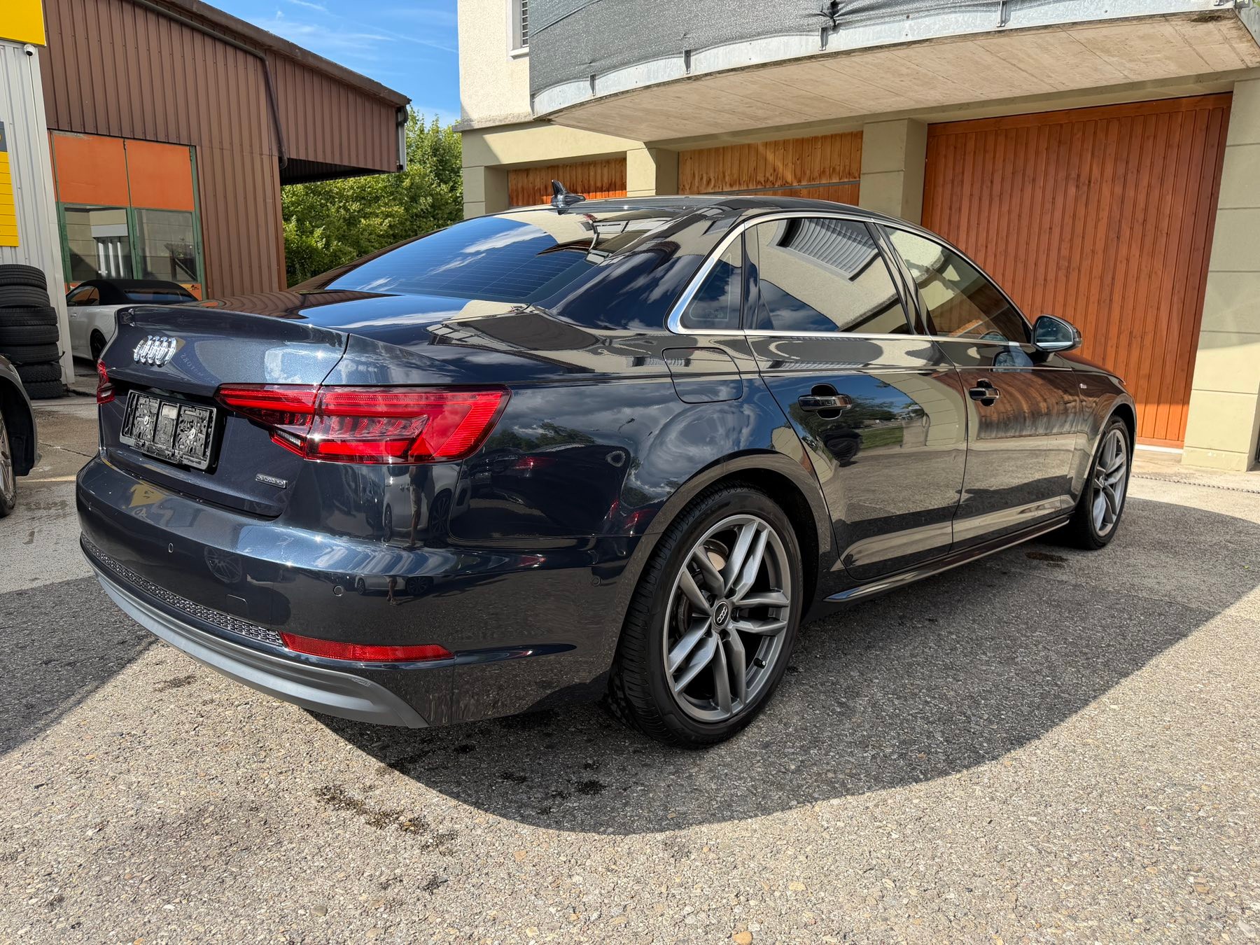 AUDI A4 Limousine 3.0 TDI Sport quattro S-tronic-image-3