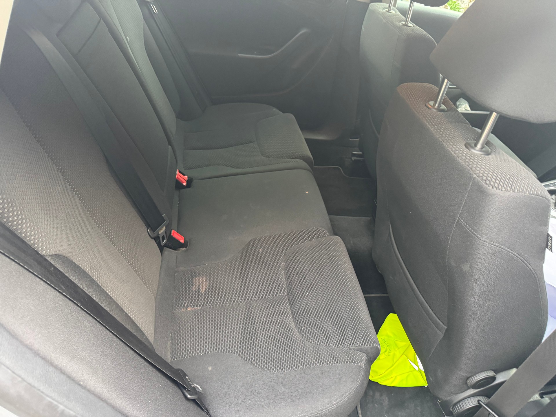 VW Passat Variant 2.0 TDI Trendline 4Motion-image-4