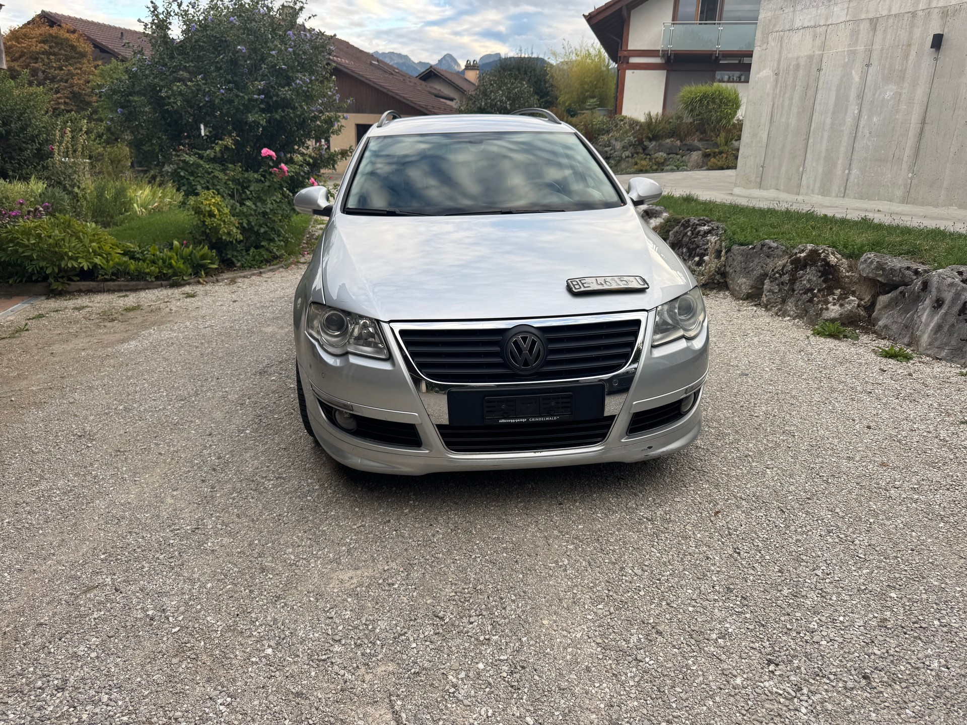 VW Passat Variant 2.0 TDI Trendline 4Motion-image-0