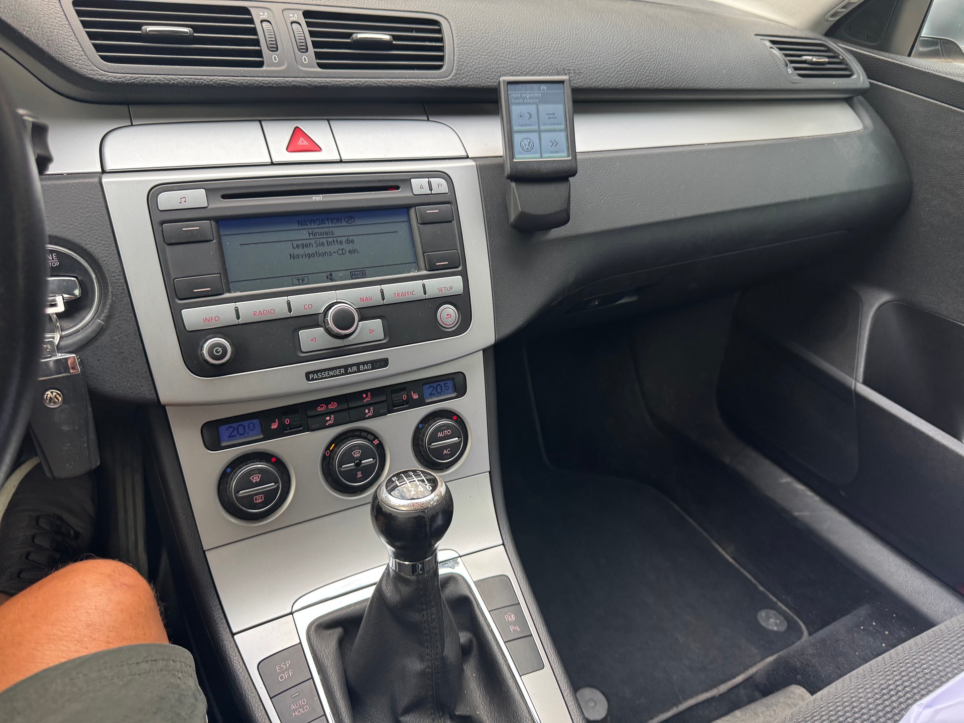 VW Passat Variant 2.0 TDI Trendline 4Motion-image-7