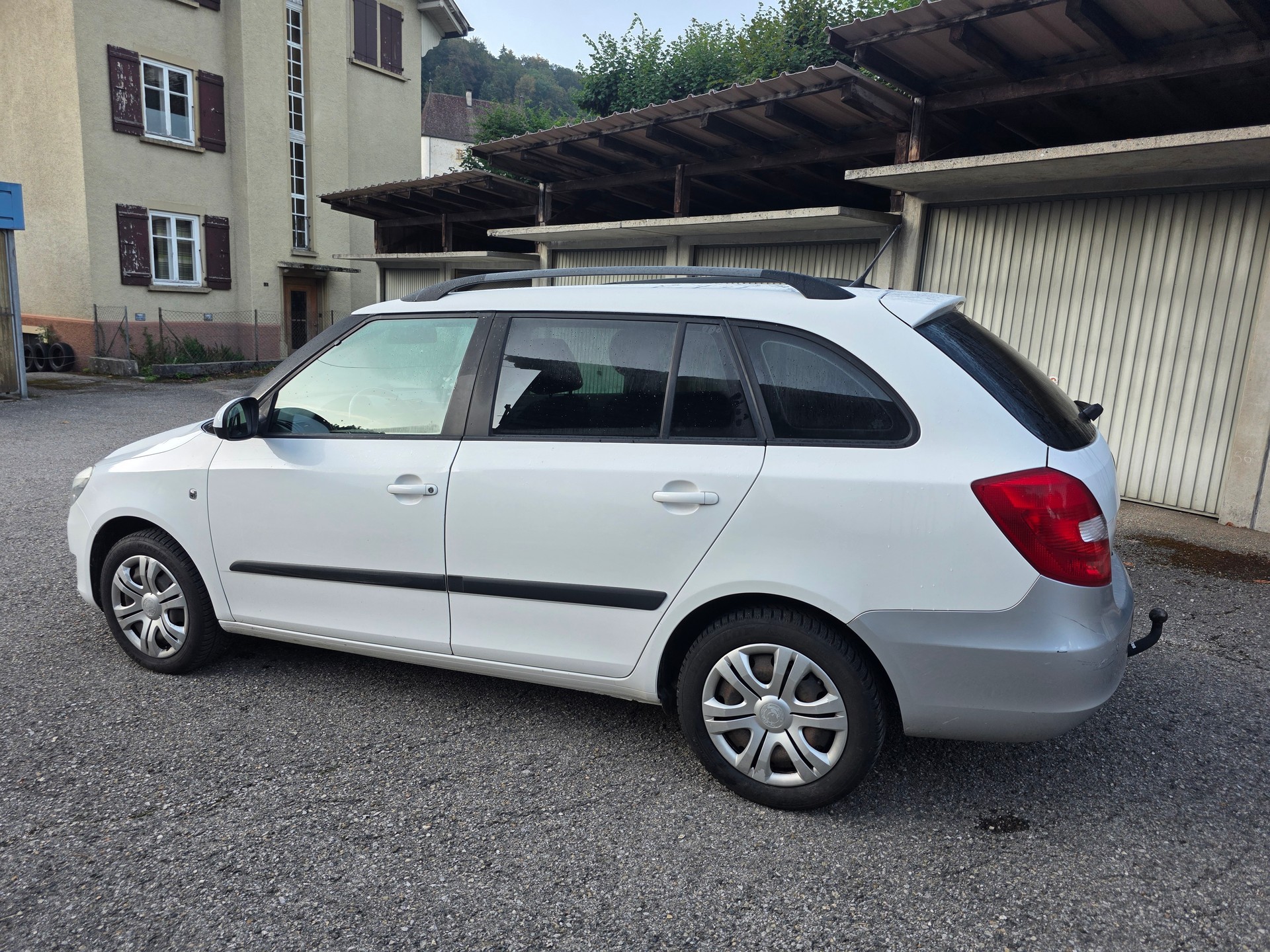 SKODA Fabia 1.6 TDI Ambiente-image-5