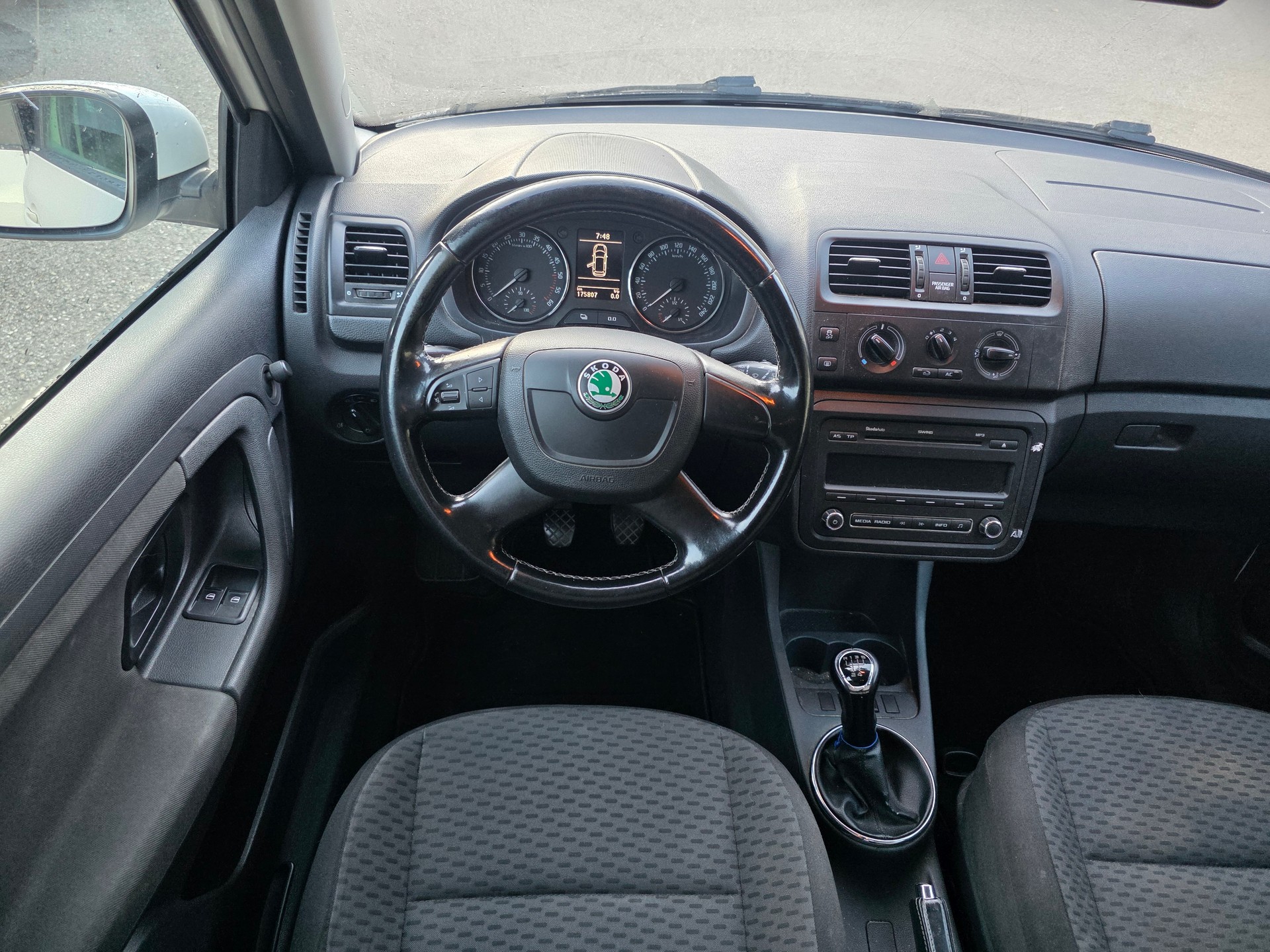 SKODA Fabia 1.6 TDI Ambiente-image-6