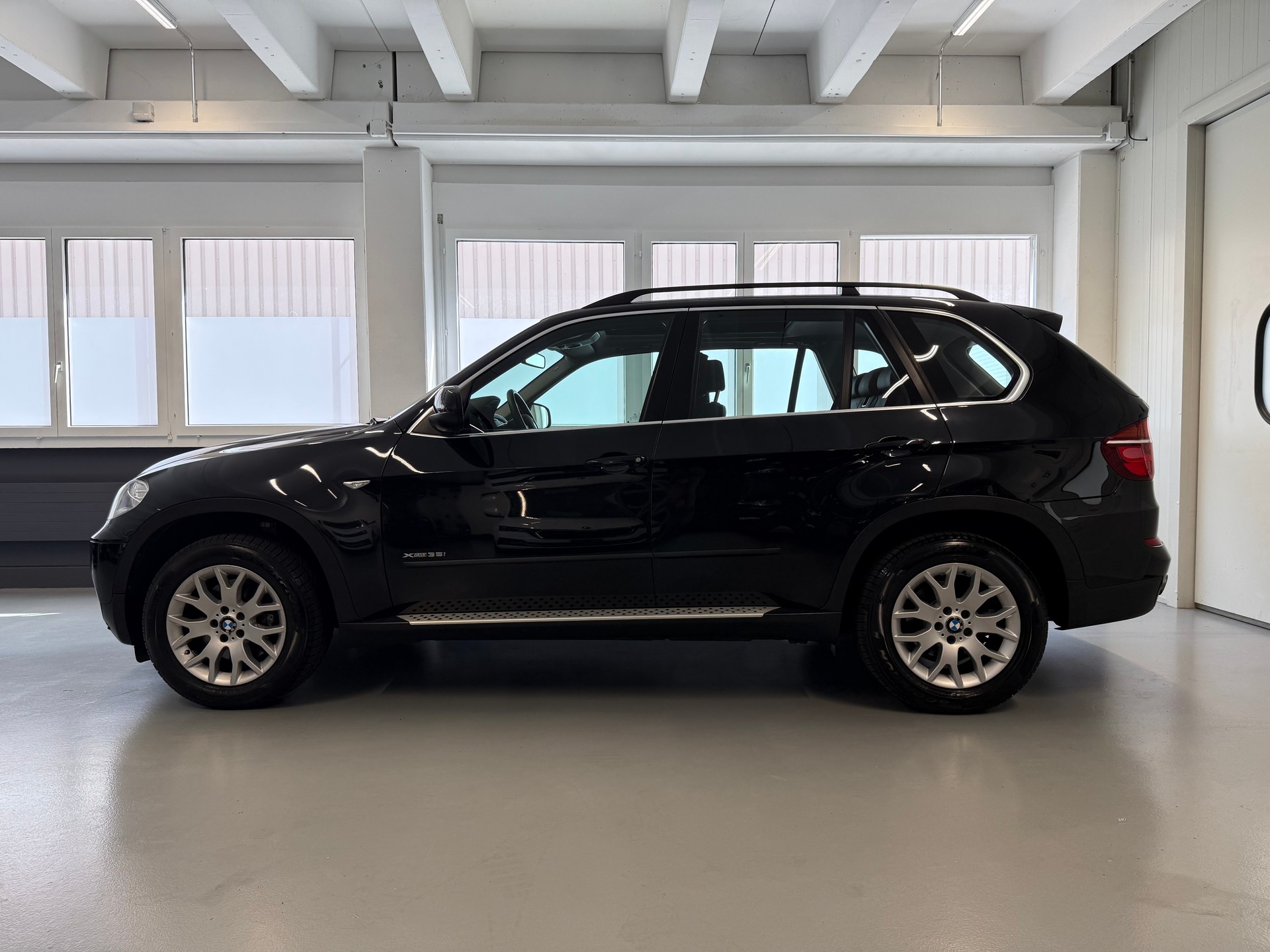 BMW X5 xDrive 35i Steptronic-image-2