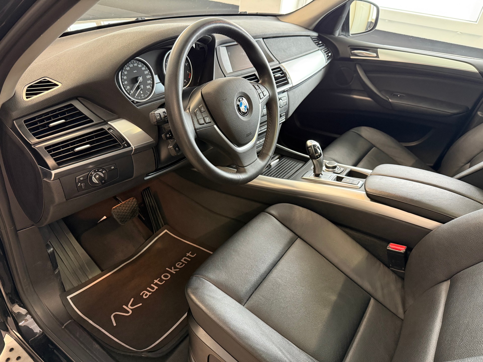 BMW X5 xDrive 35i Steptronic-image-6