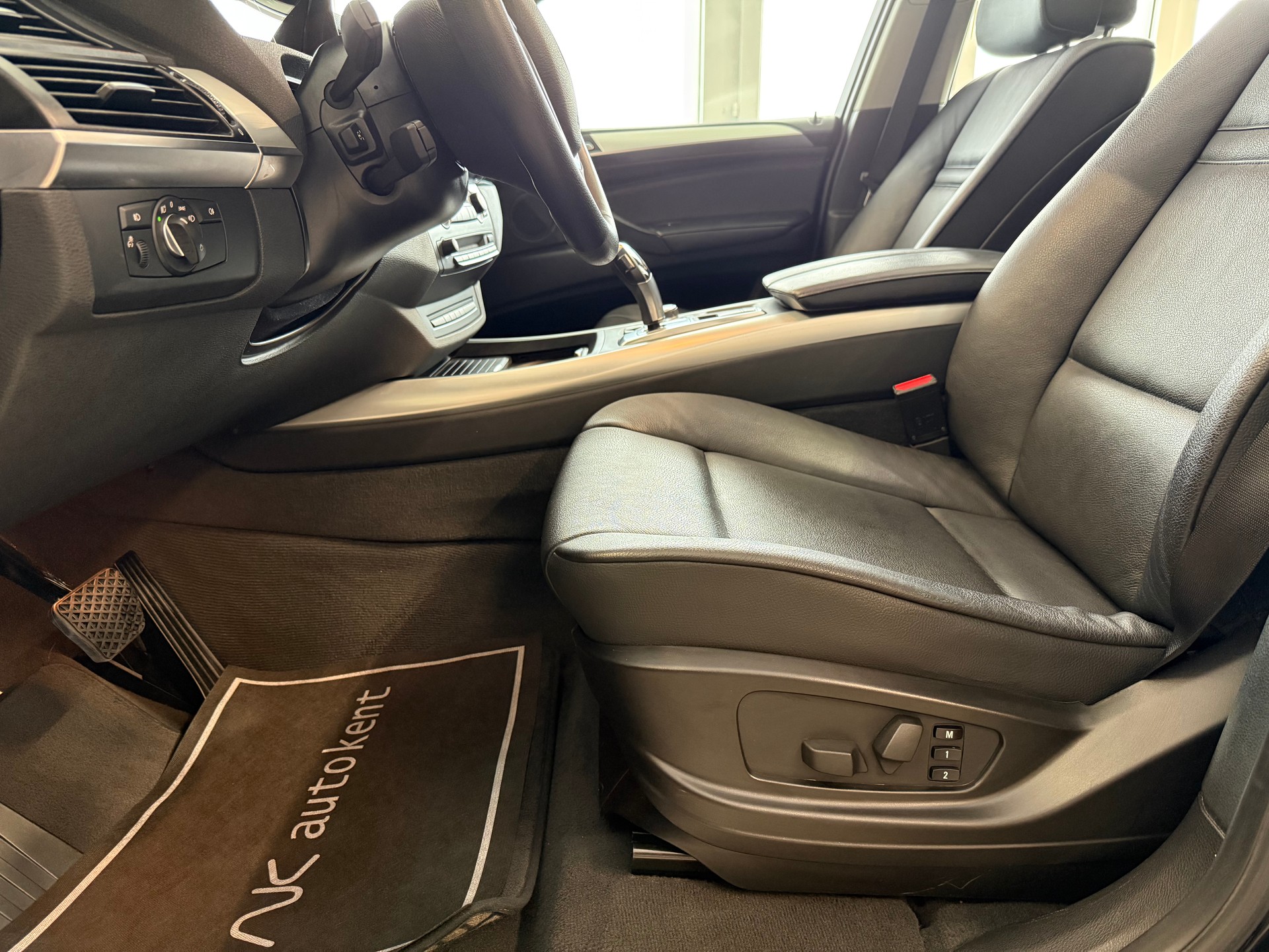 BMW X5 xDrive 35i Steptronic-image-13