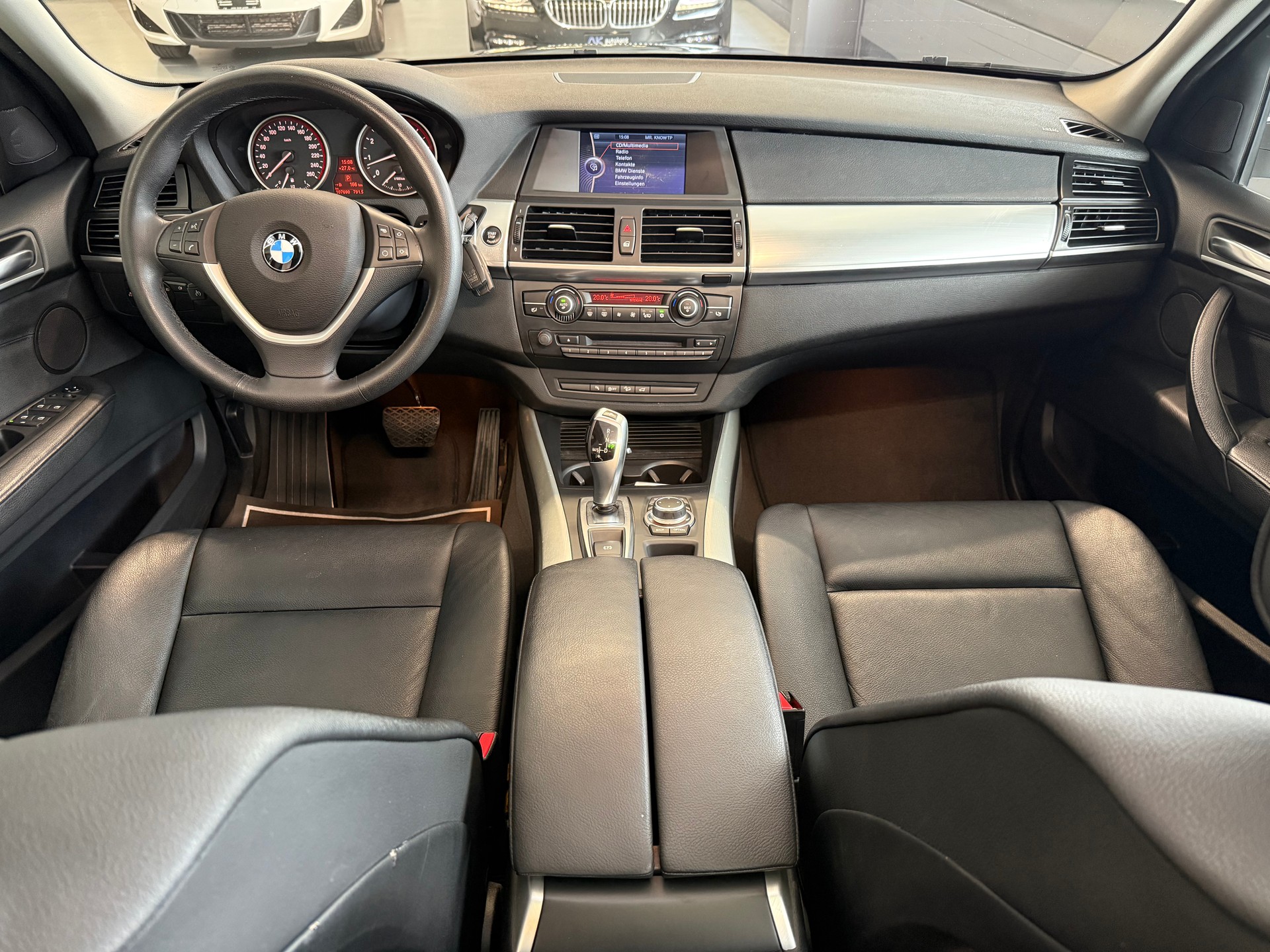 BMW X5 xDrive 35i Steptronic-image-17