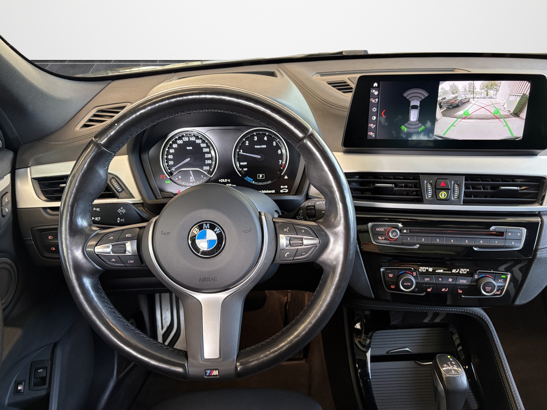 BMW X1 xDrive 25e M Sport Steptronic-image-11