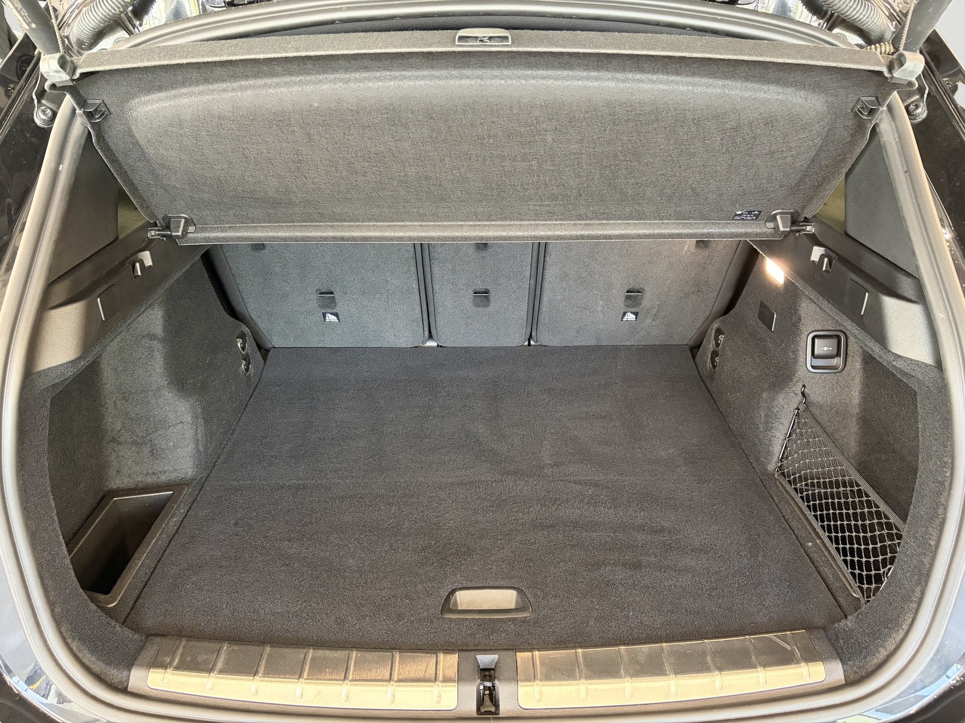 BMW X1 xDrive 25e M Sport Steptronic-image-18