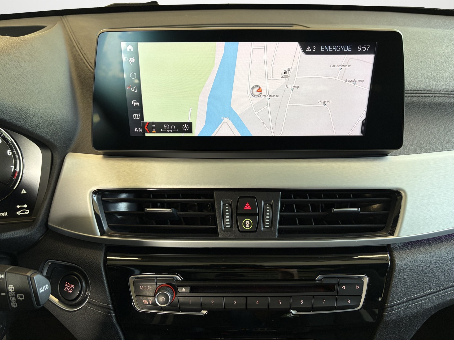 BMW X1 xDrive 25e M Sport Steptronic-image-13