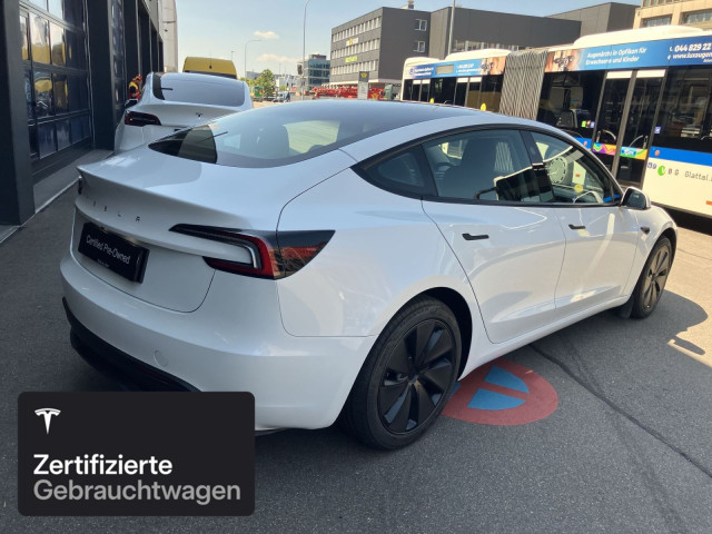 TESLA Model 3 Rear-Wheel Drive-image-8
