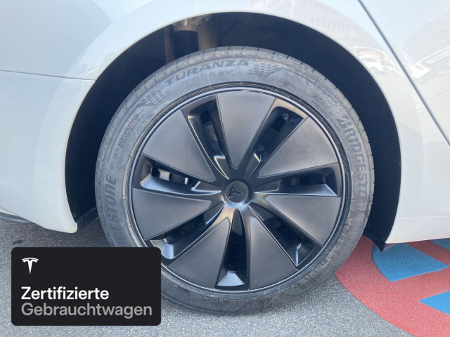 TESLA Model 3 Rear-Wheel Drive-image-9