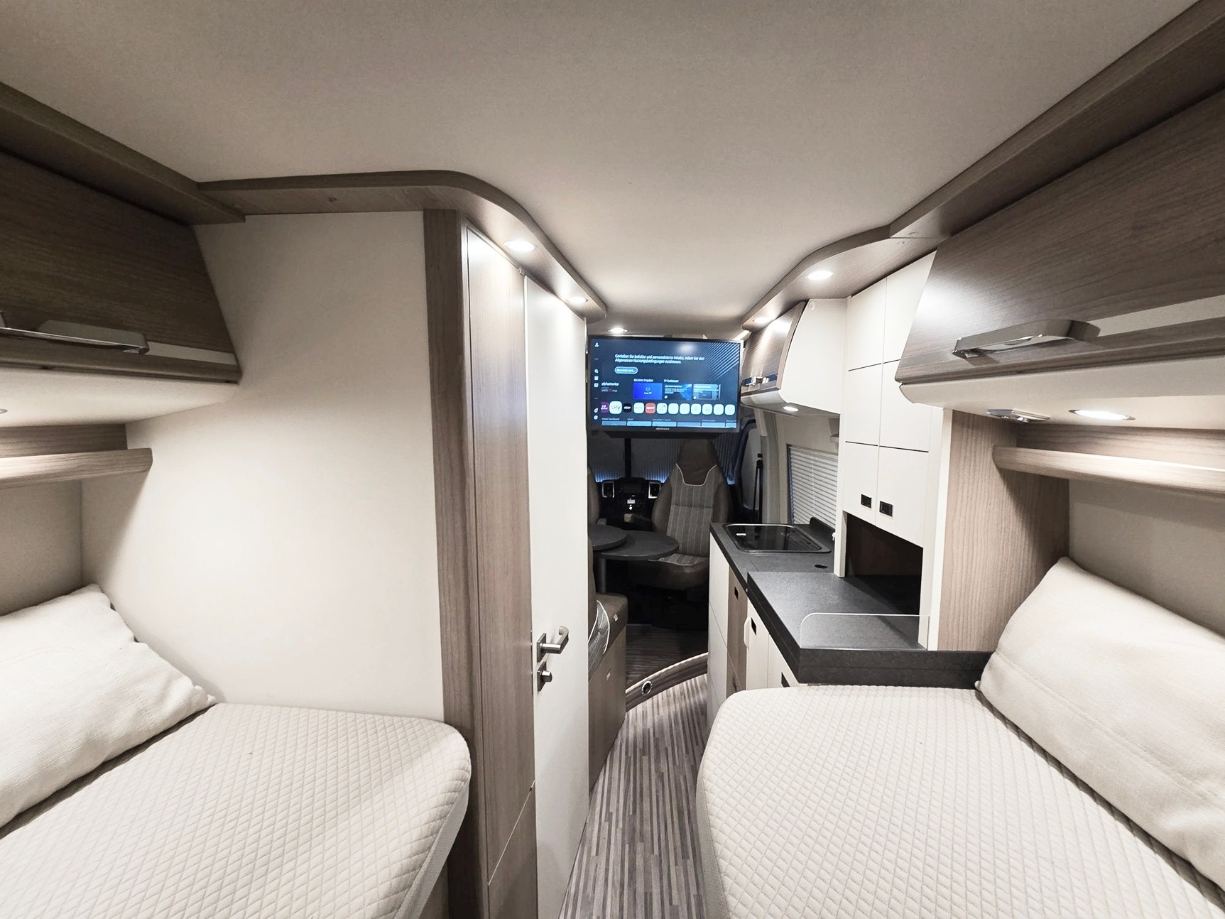 CARTHAGO MALIBU VAN 640 LE RB CHARMING 2,3 DIESEL 9G-AUTOMAT FIAT DUCATO MJ 160-image-9